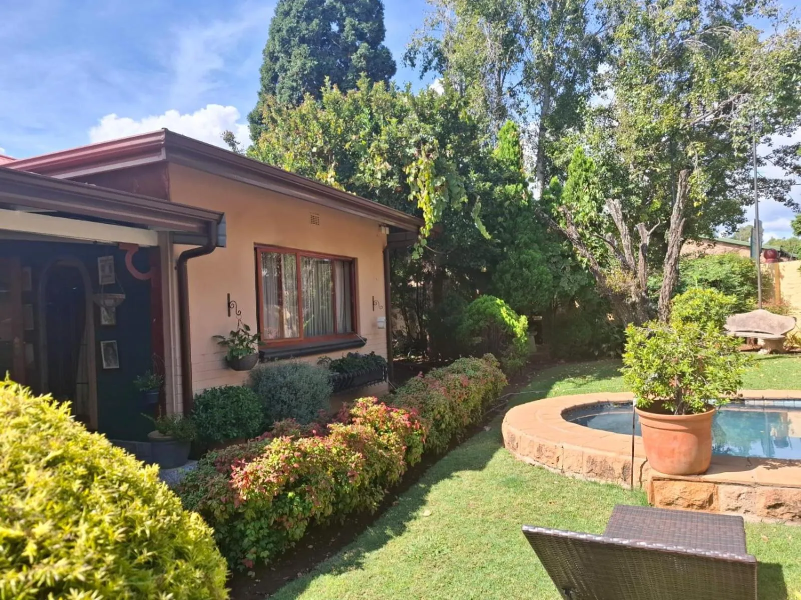 Swimming pool in Hampton House Guest House