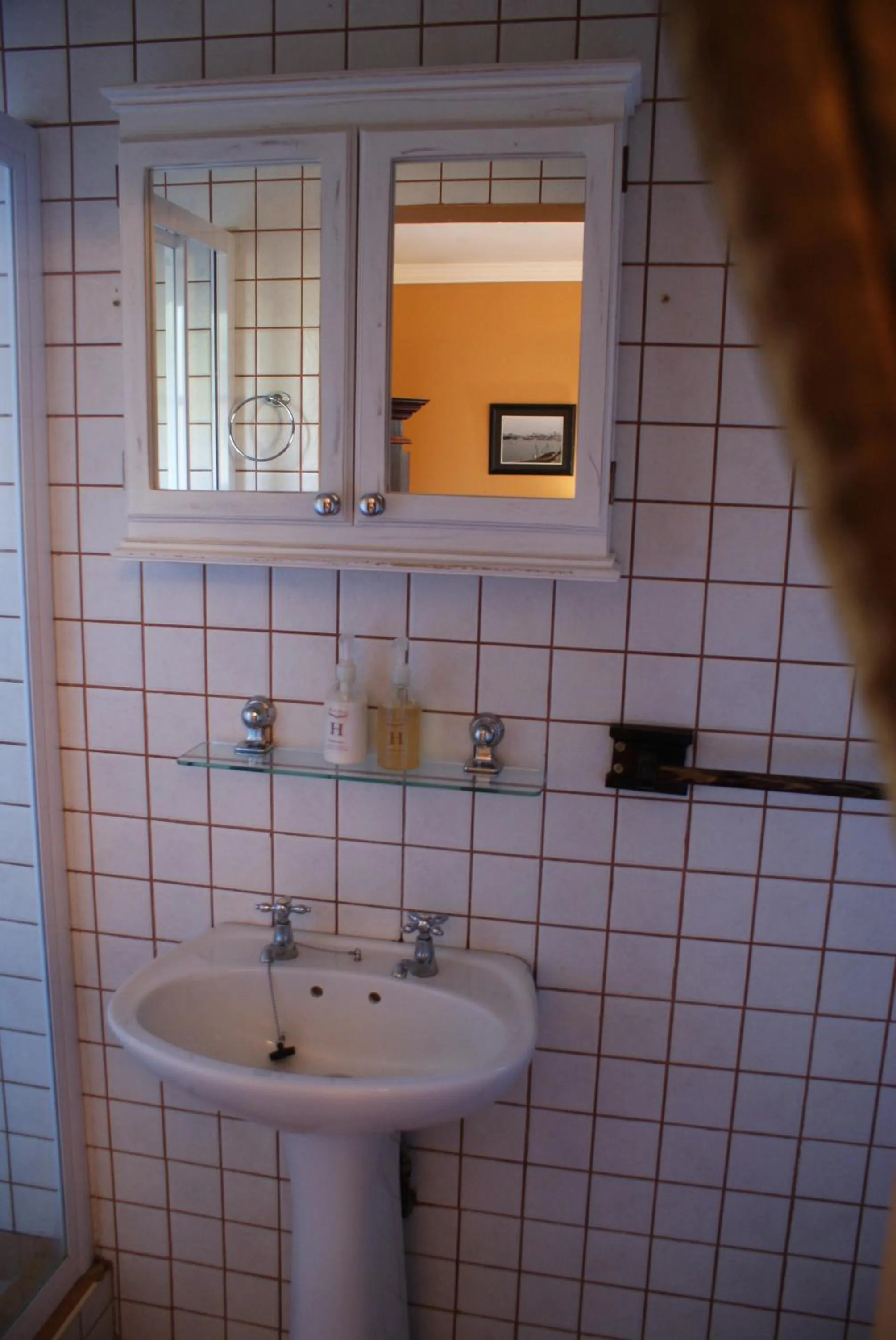 Bathroom in Hampton House Guest House