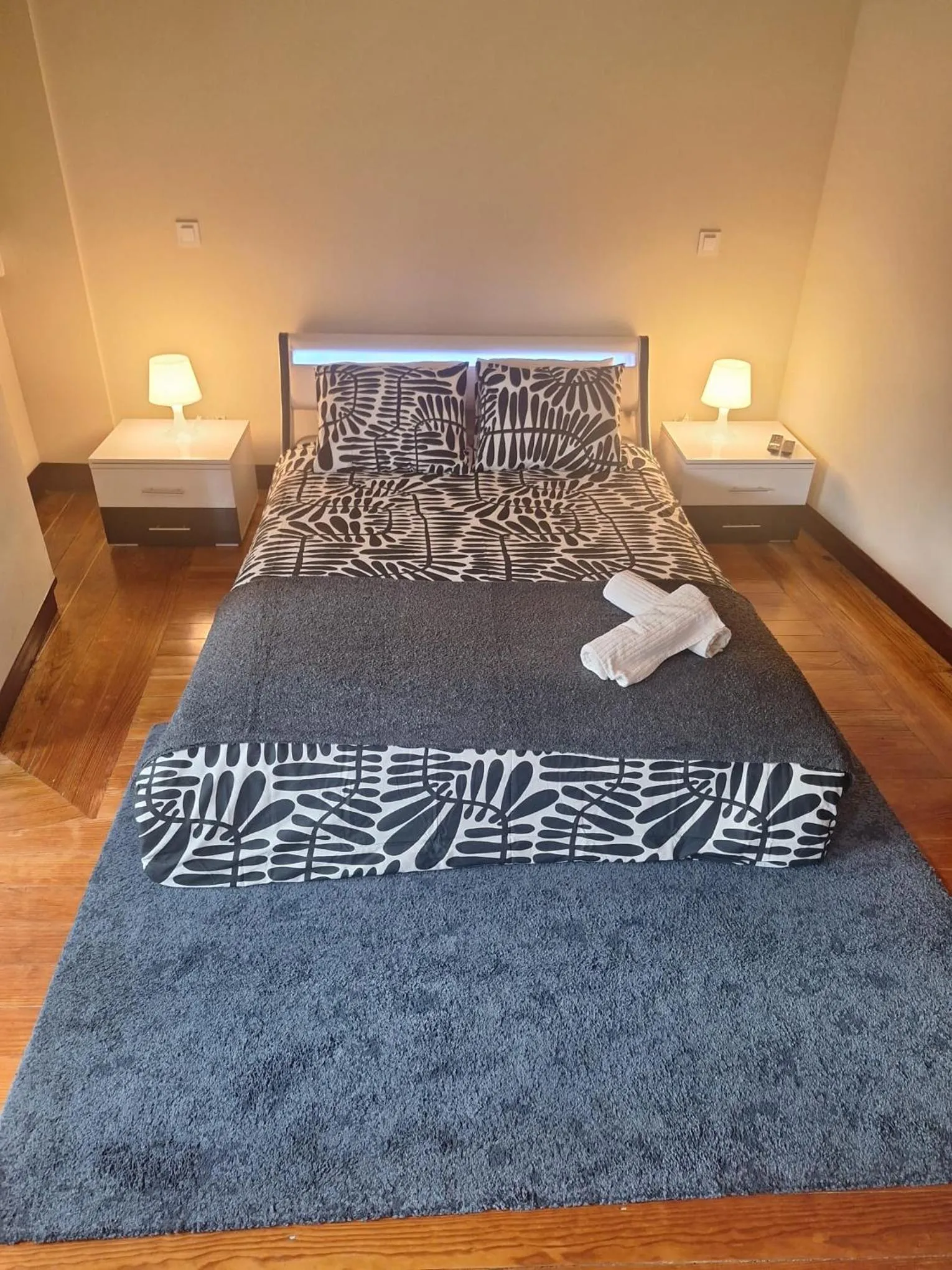 Bed in Easy Host Porto