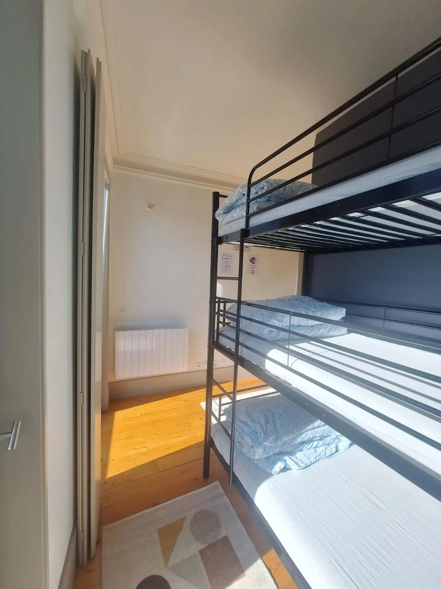 Bed in Easy Host Porto
