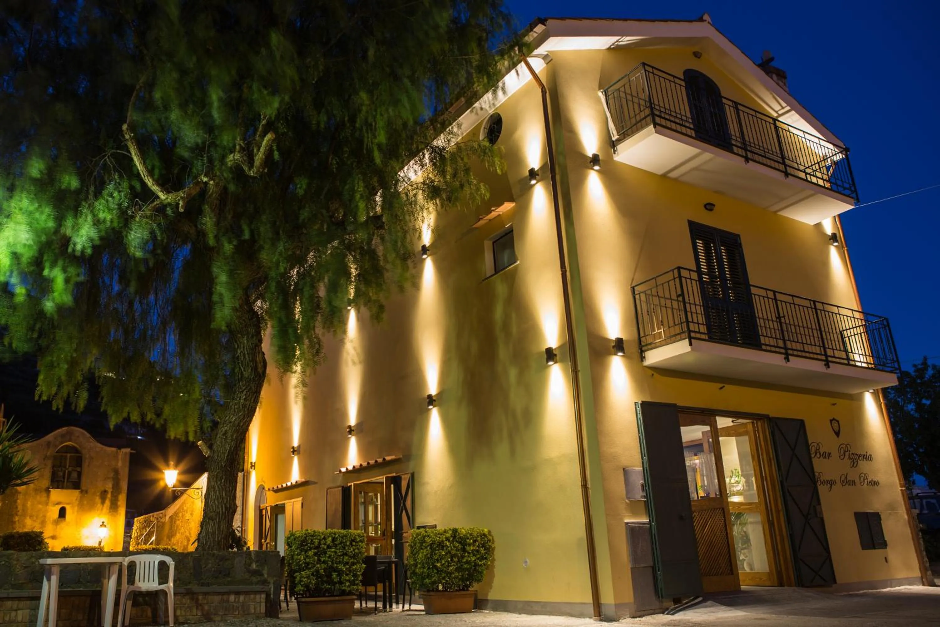 Facade/entrance in Rianna Rooms & Breakfast