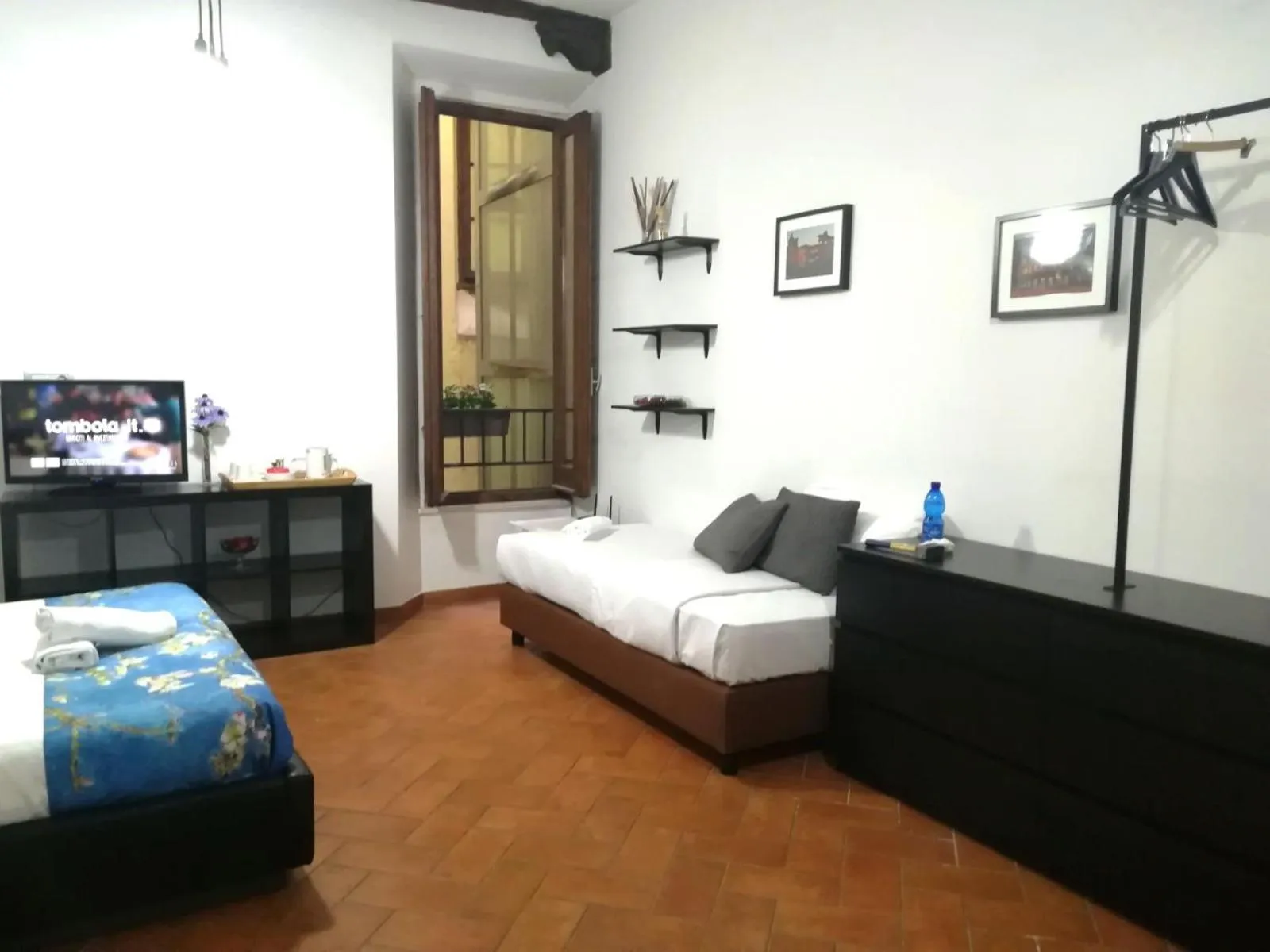 TV and multimedia, Bed in Relais Arco Della Pace