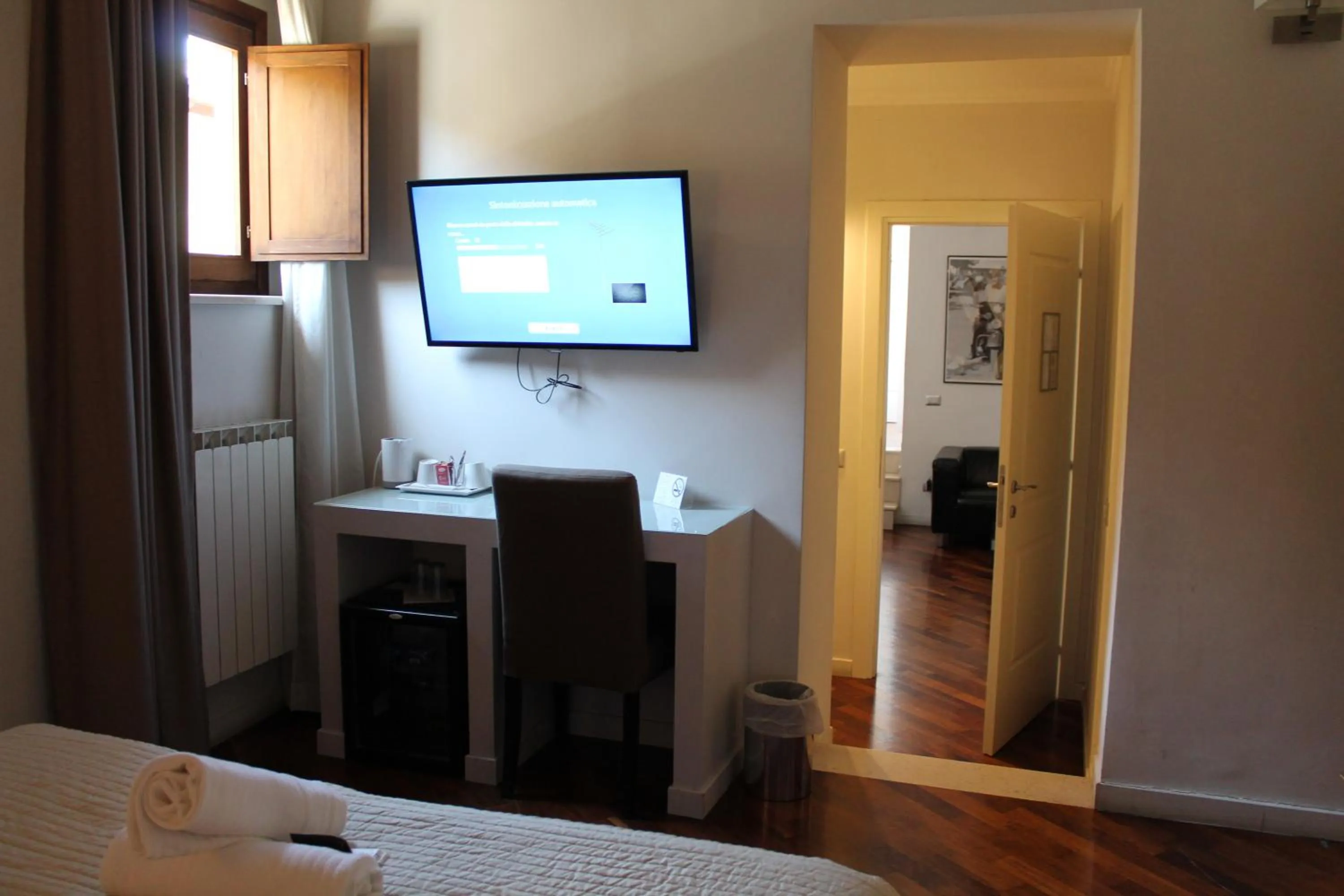 TV and multimedia, Bed in Relais Arco Della Pace