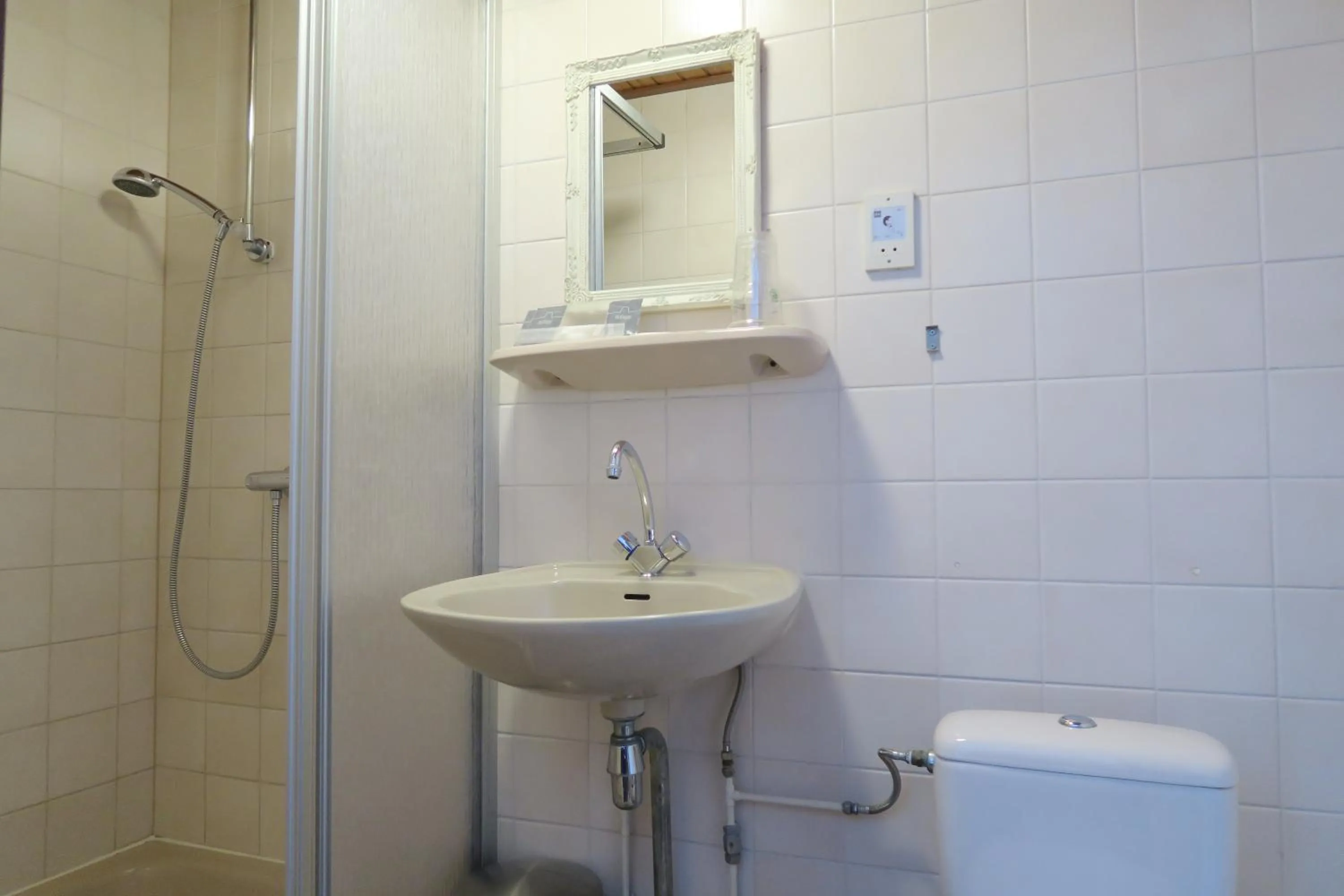 Bathroom in Hotel Carillon
