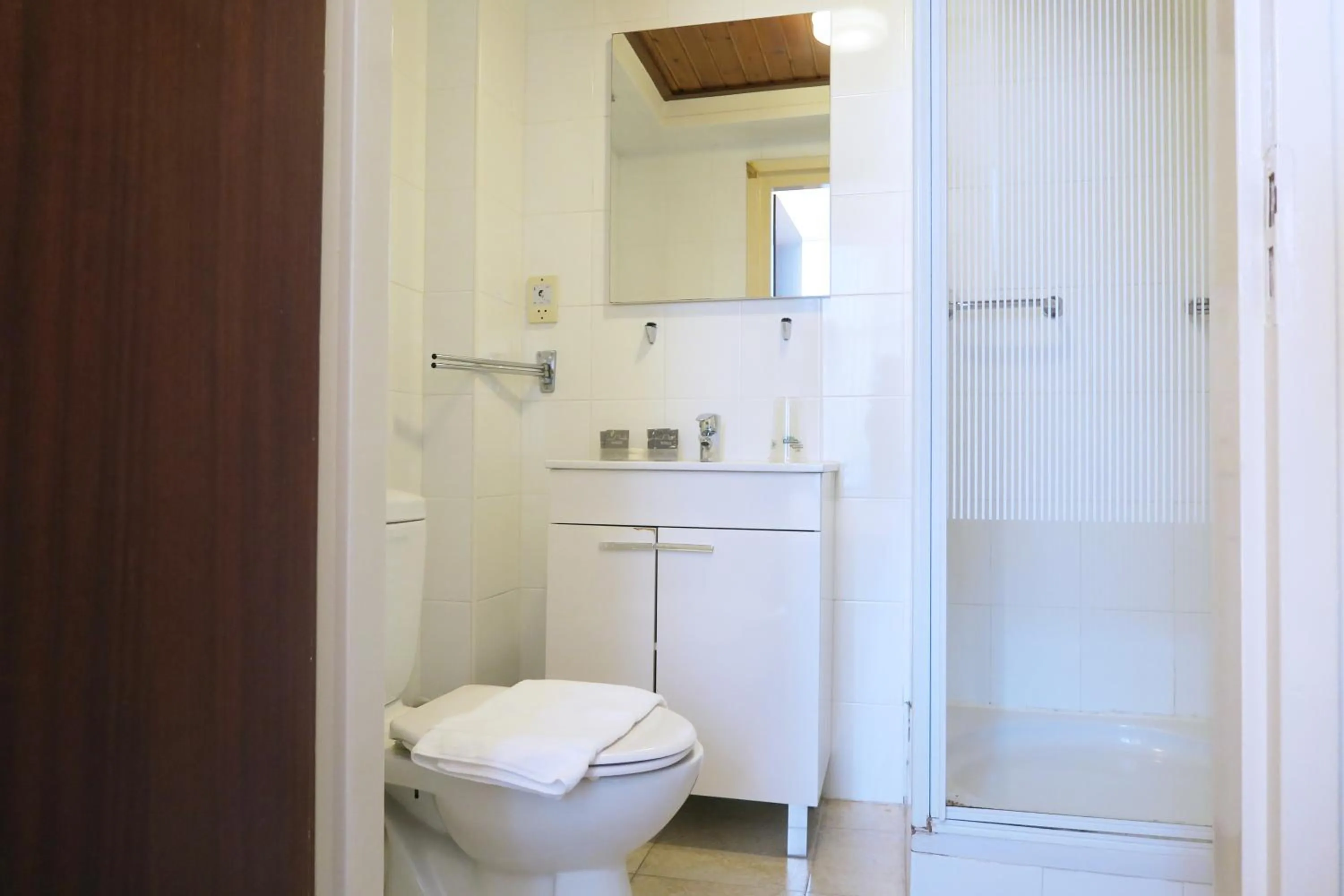 Bathroom in Hotel Carillon