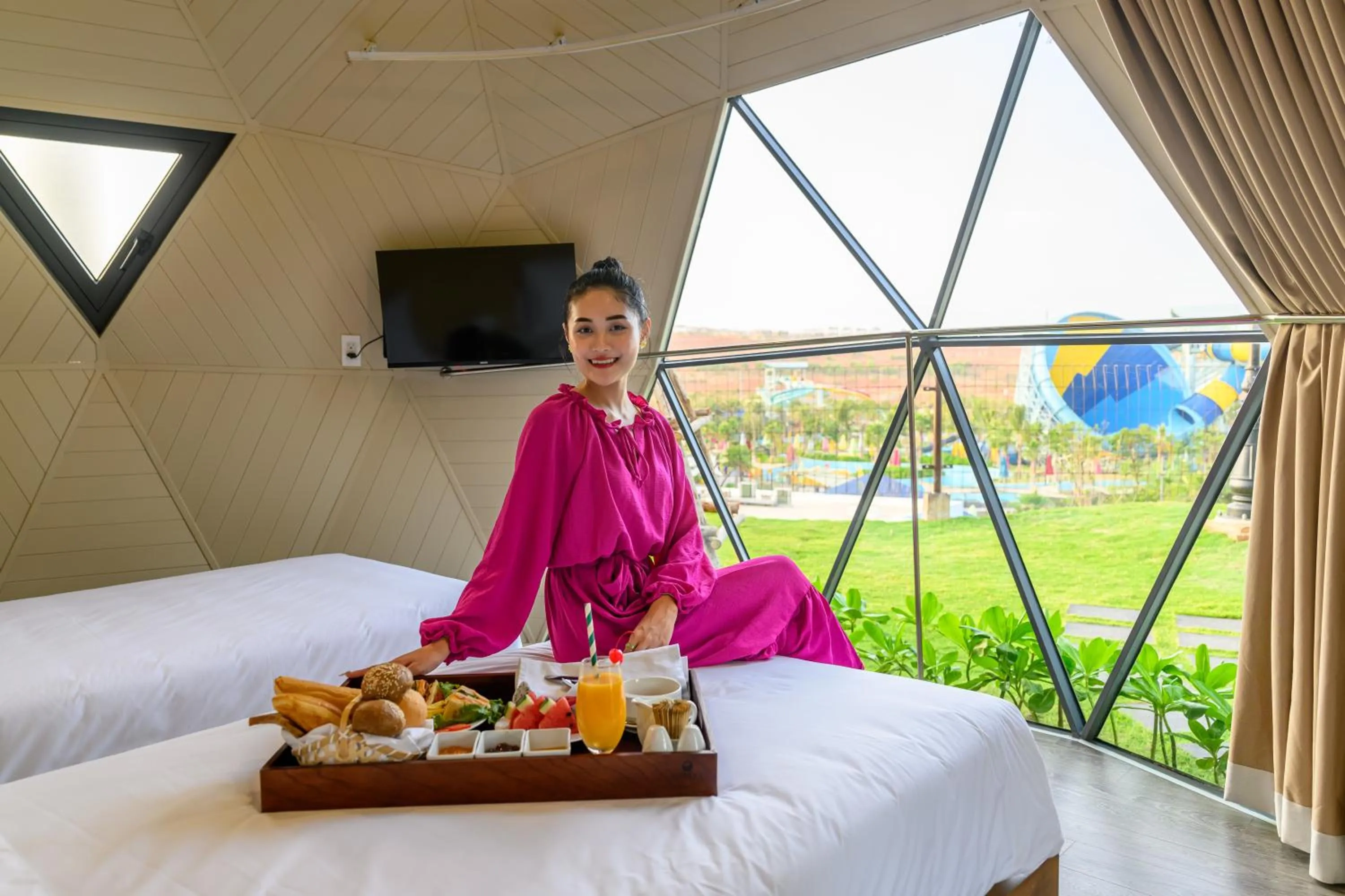 Bed in Wonderland Resort Phan Thiet
