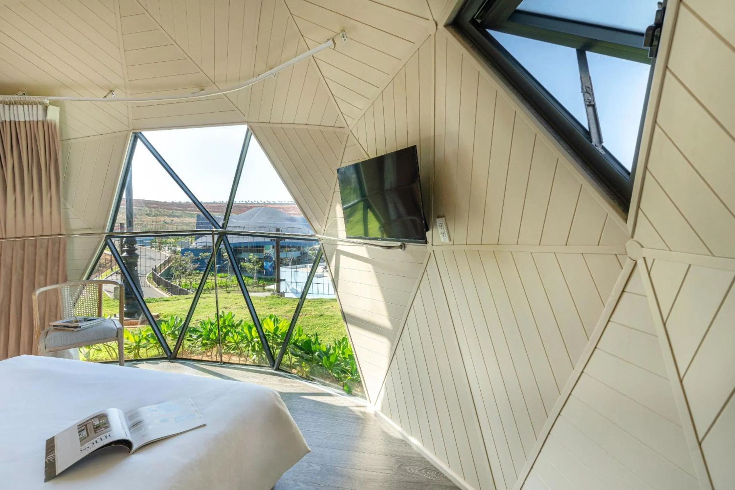 TV and multimedia, Bed in Wonderland Resort Phan Thiet