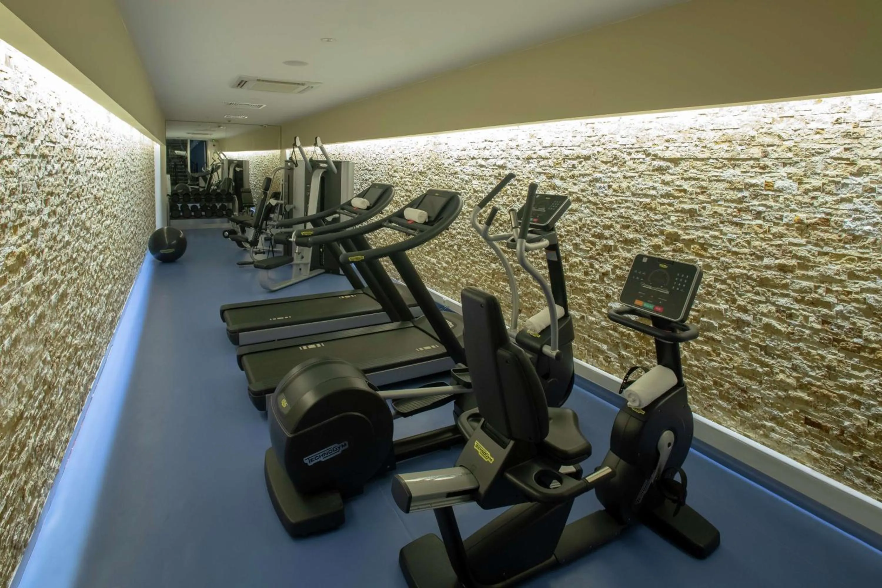 Fitness centre/facilities in DoubleTree By Hilton Gaziantep