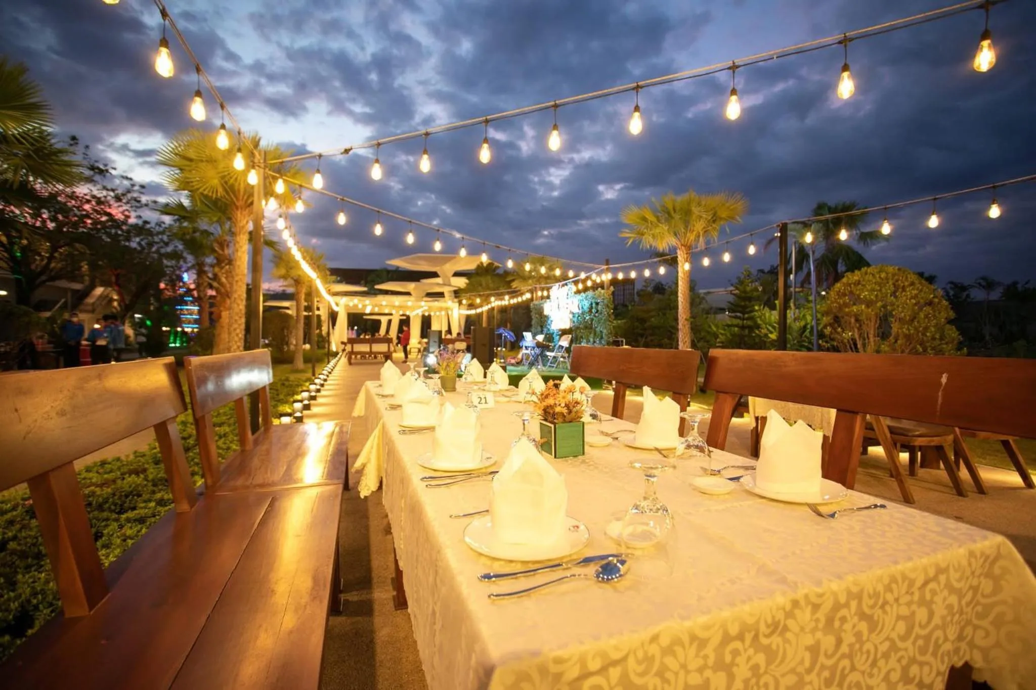 Banquet/Function facilities in Wonderland Suites and Resort