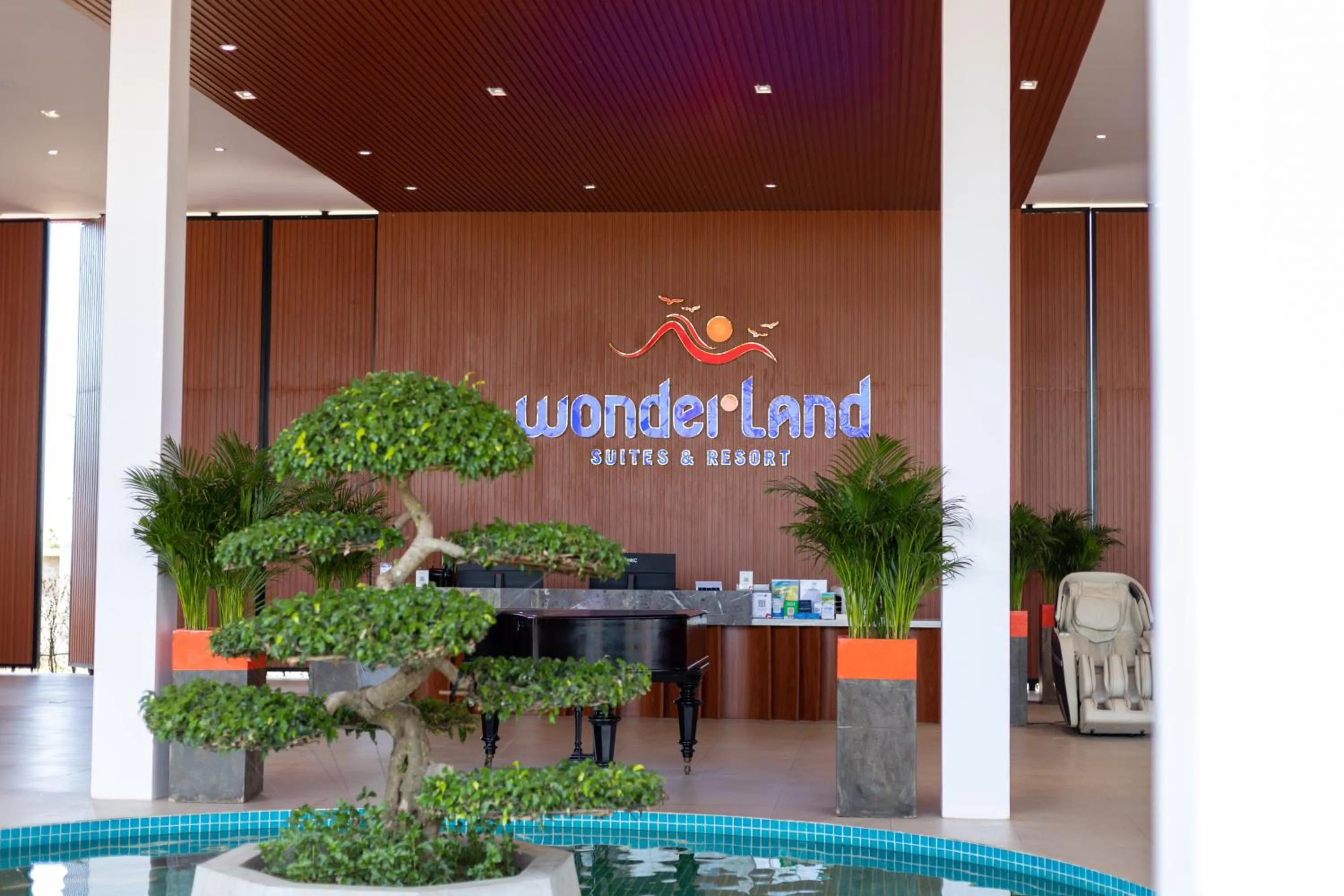 Lobby or reception in Wonderland Suites and Resort