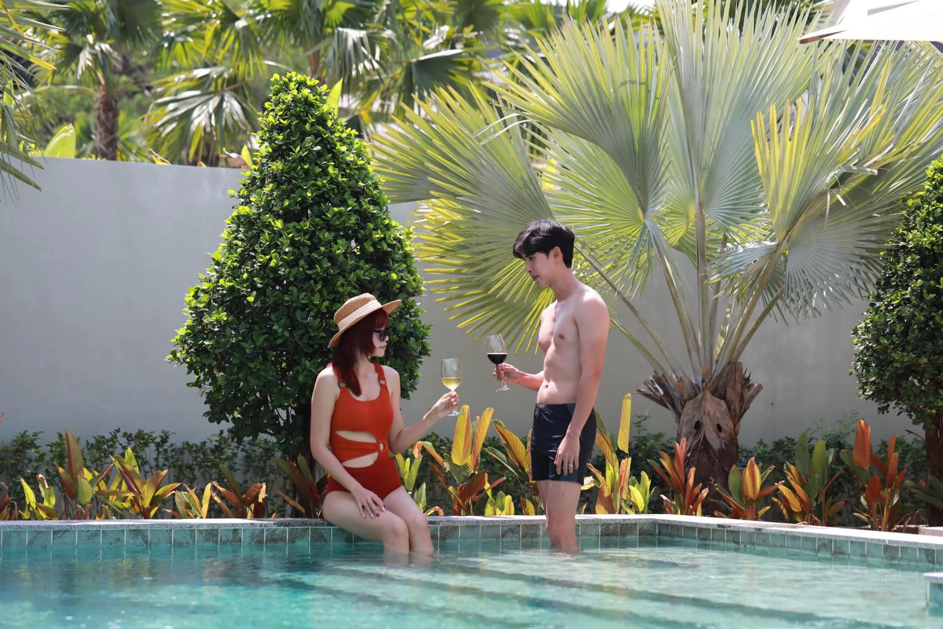 Pool view in Wonderland Suites and Resort