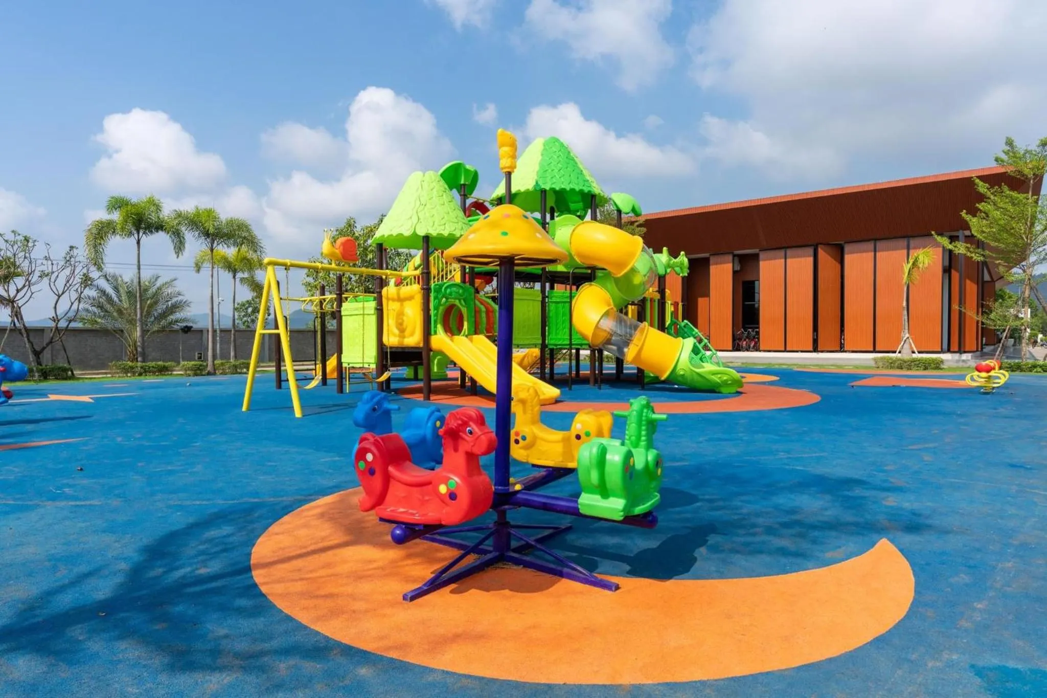 Children play ground in Wonderland Suites and Resort