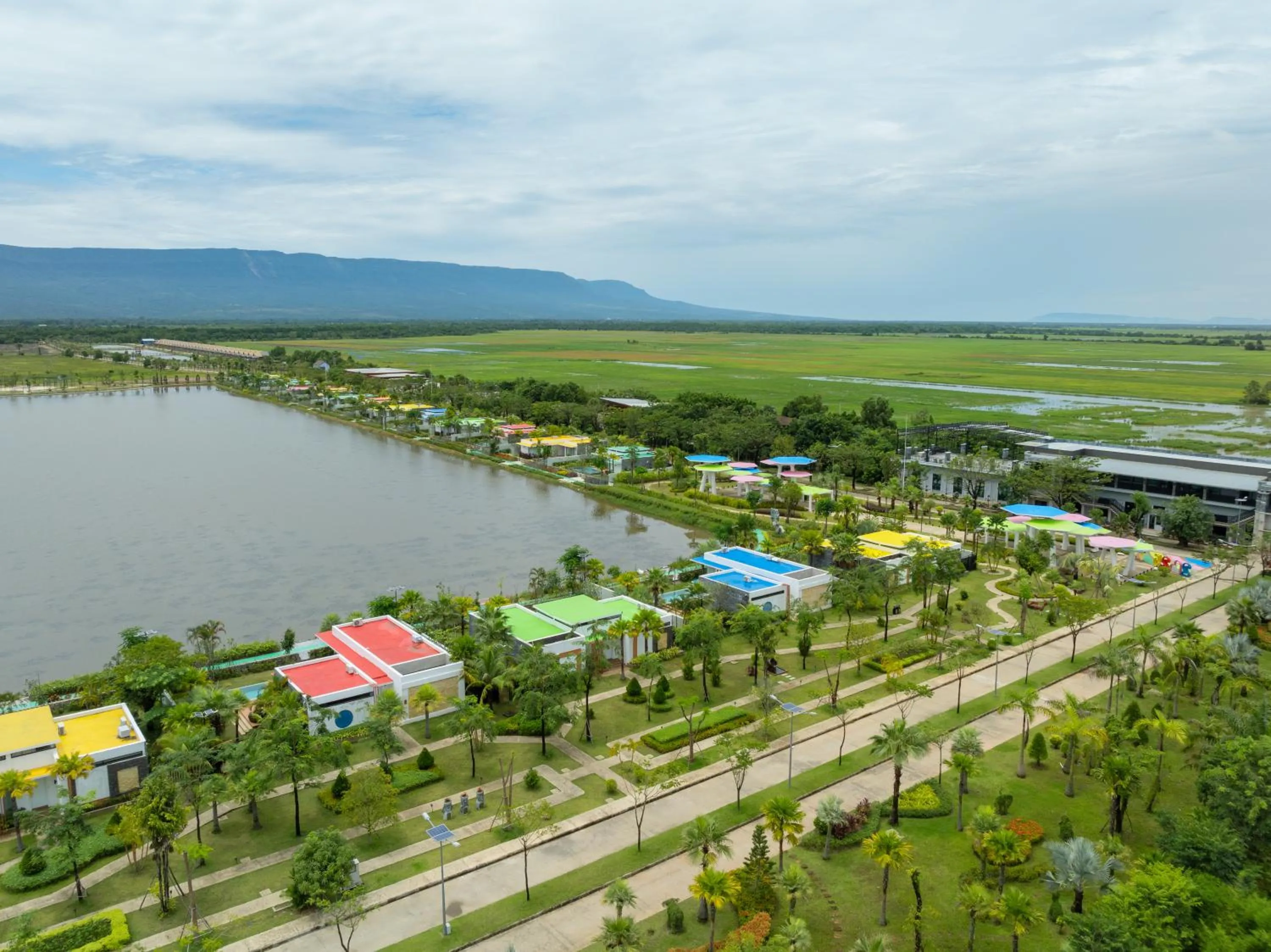 Property building in Wonderland Suites and Resort