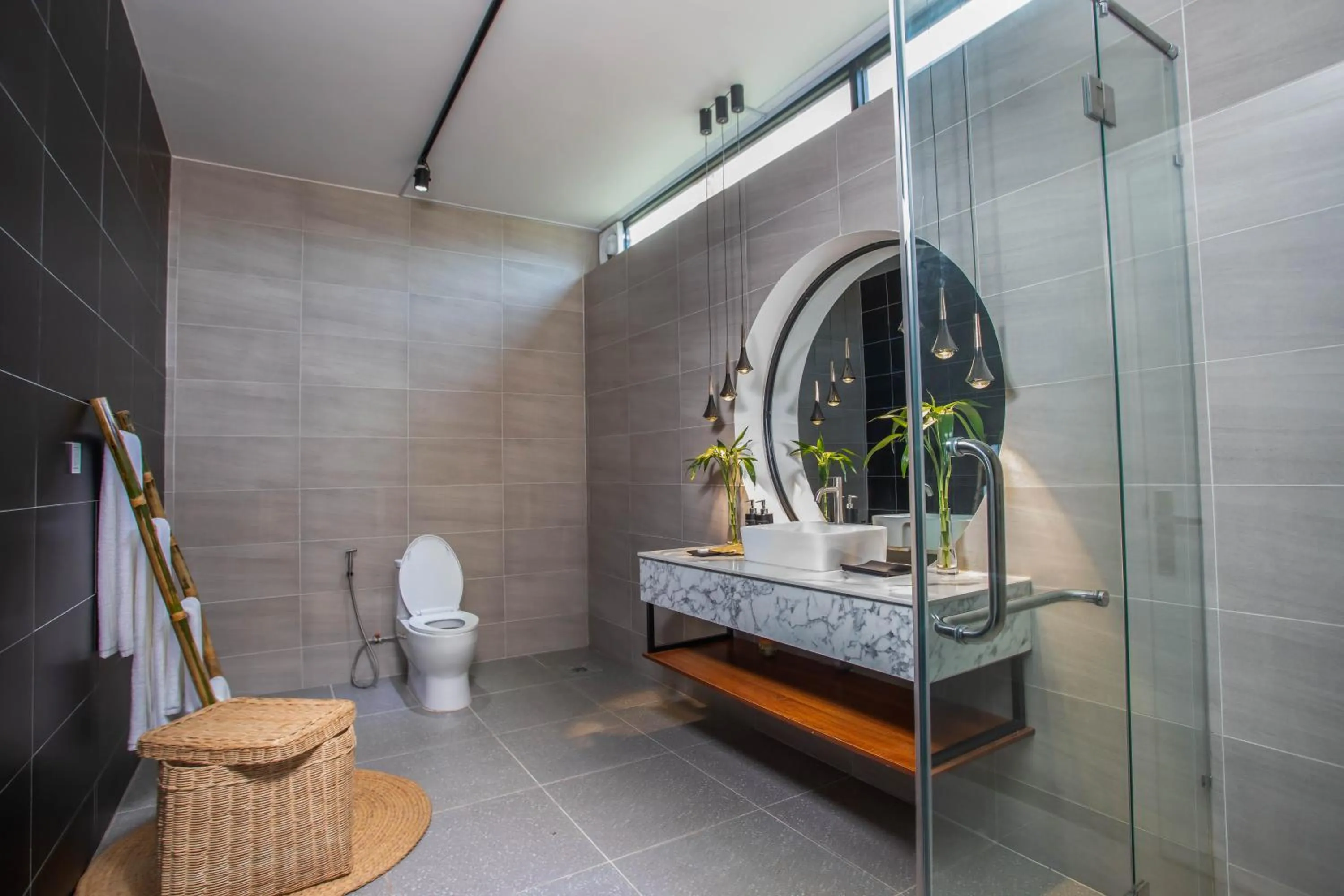 Bathroom in Wonderland Suites and Resort