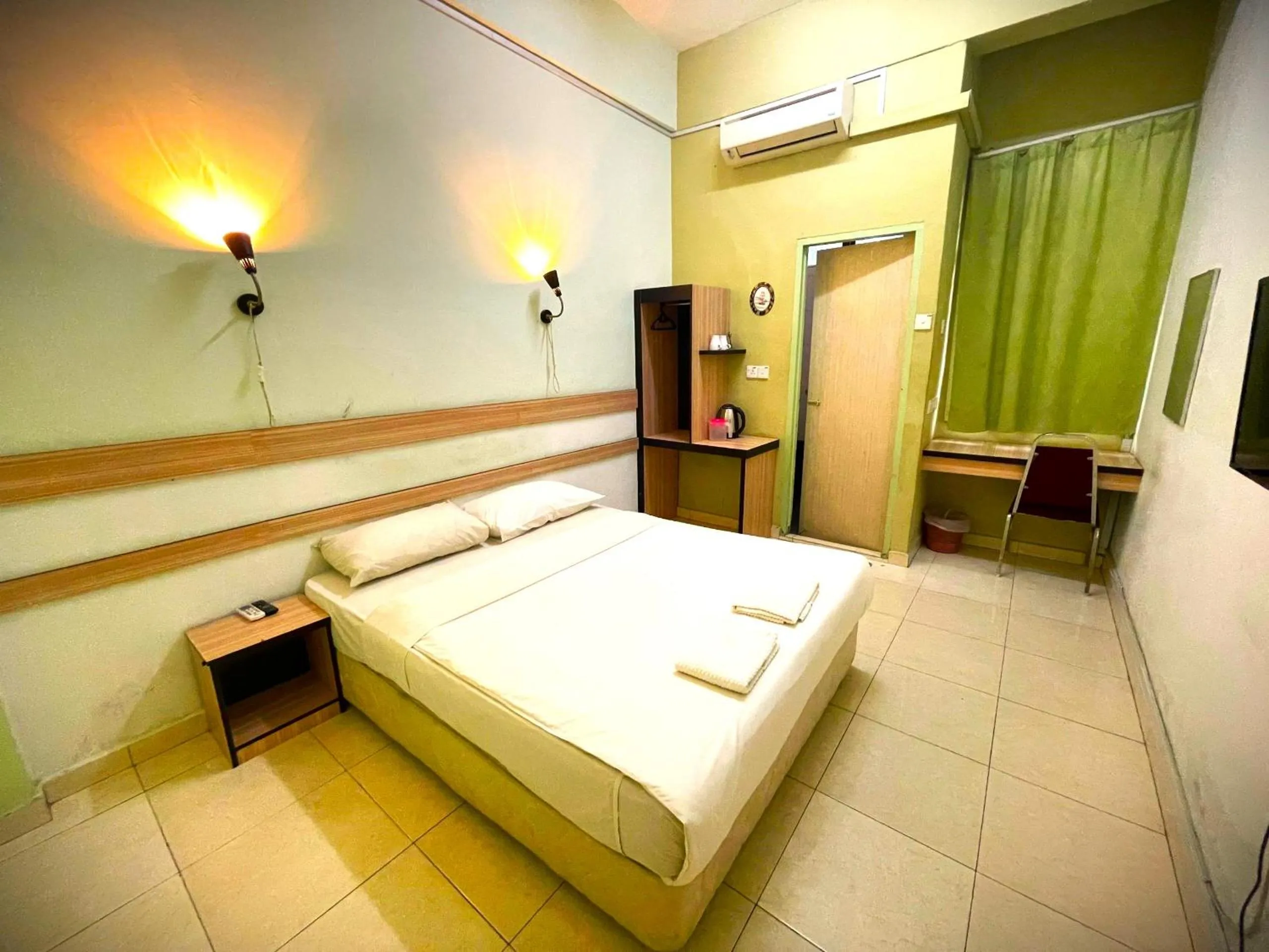 Bedroom in Alia Express Green Mango, Kota Bharu