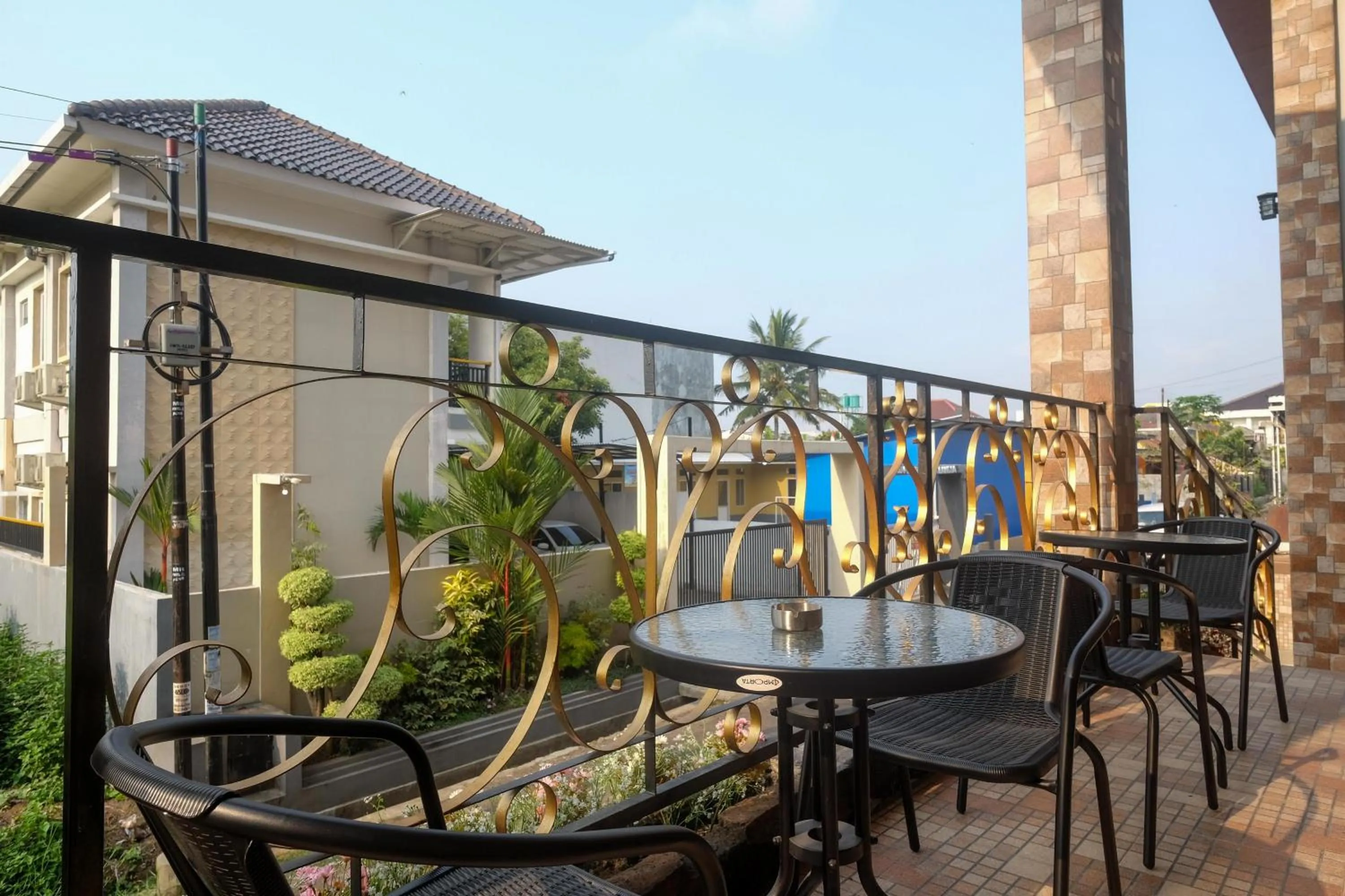 Property building in Urbanview Grand Lotus Hotel by RedDoorz