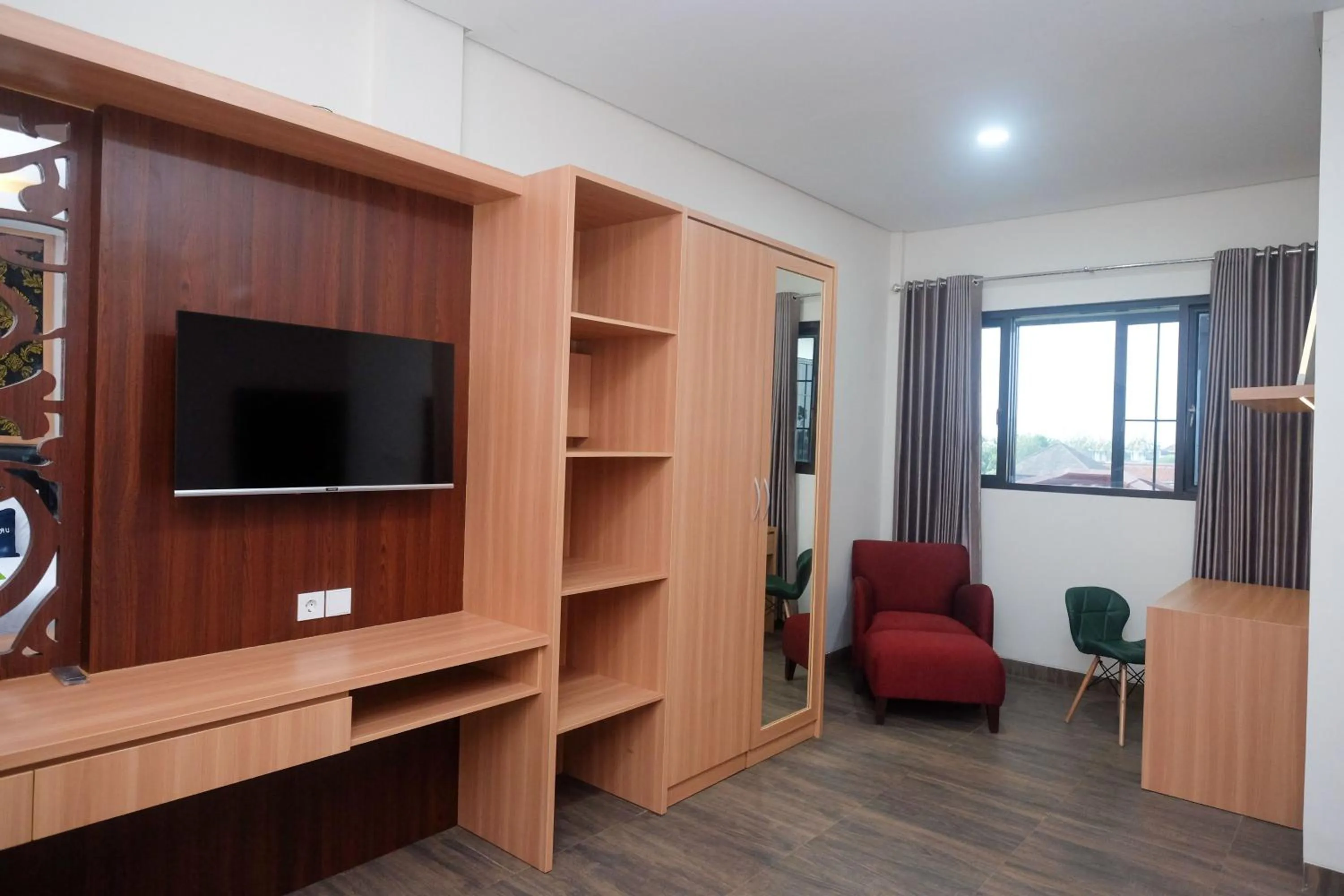 Seating area in Urbanview Grand Lotus Hotel by RedDoorz