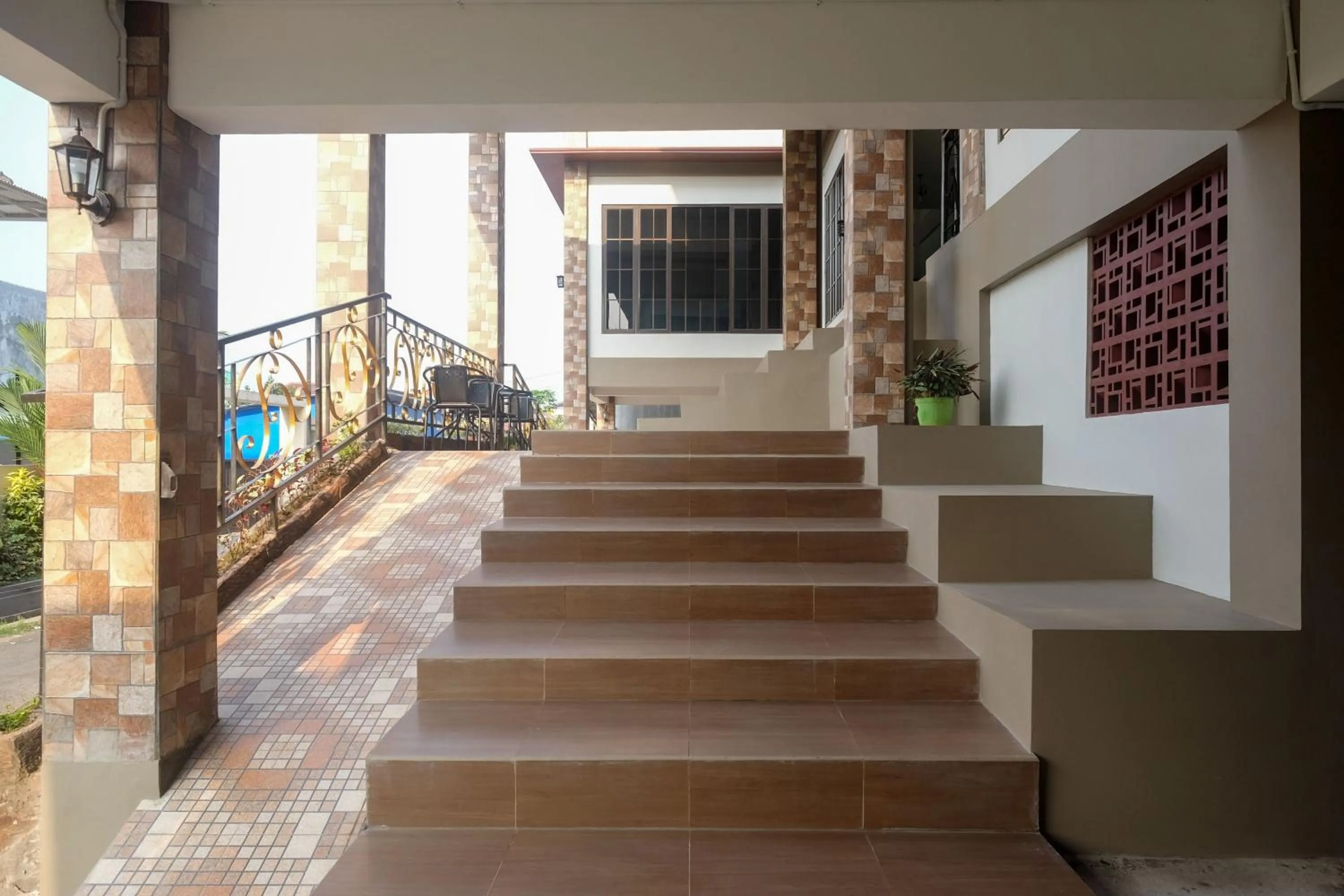 Property building in Urbanview Grand Lotus Hotel by RedDoorz