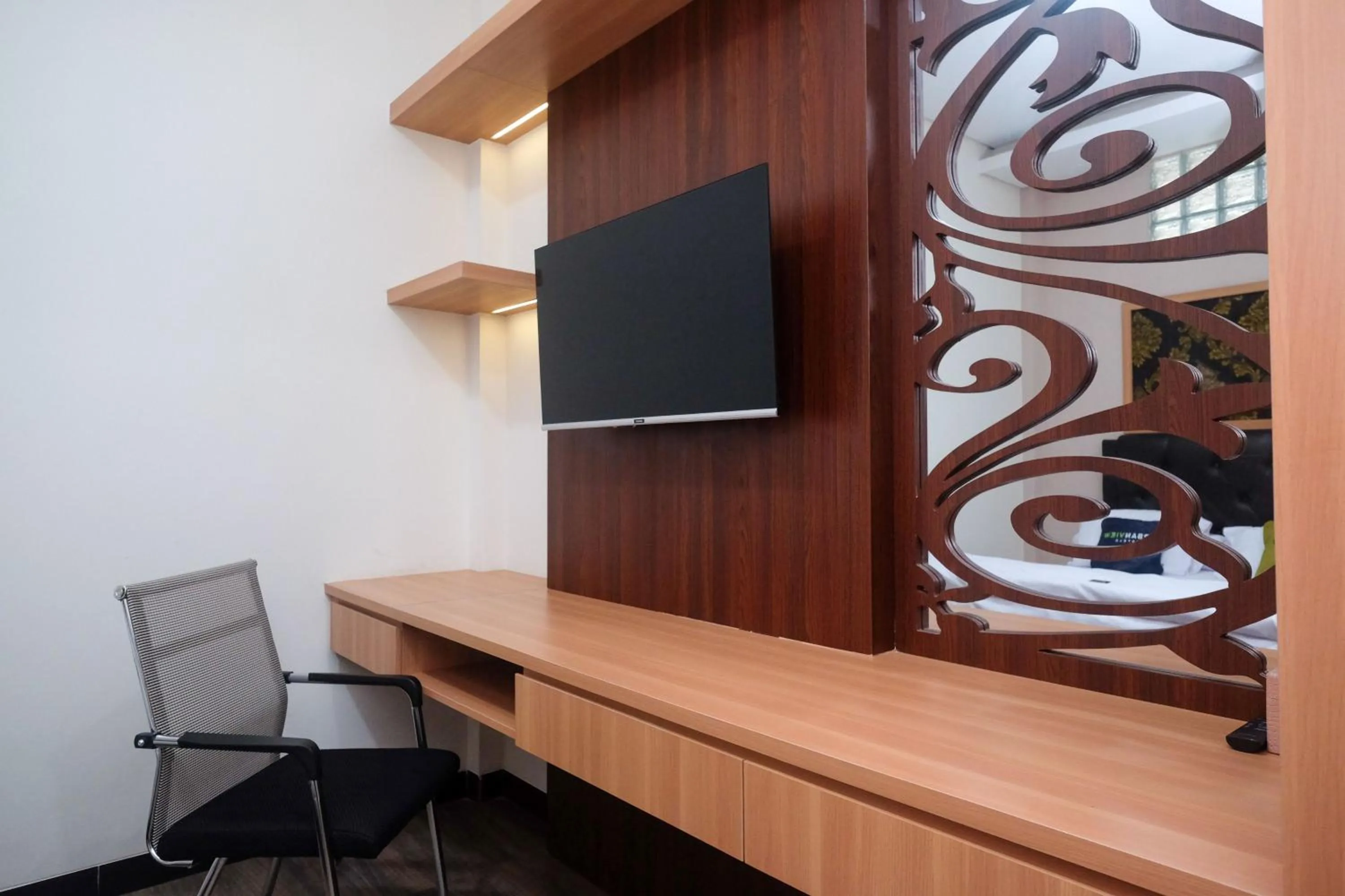 Seating area in Urbanview Grand Lotus Hotel by RedDoorz