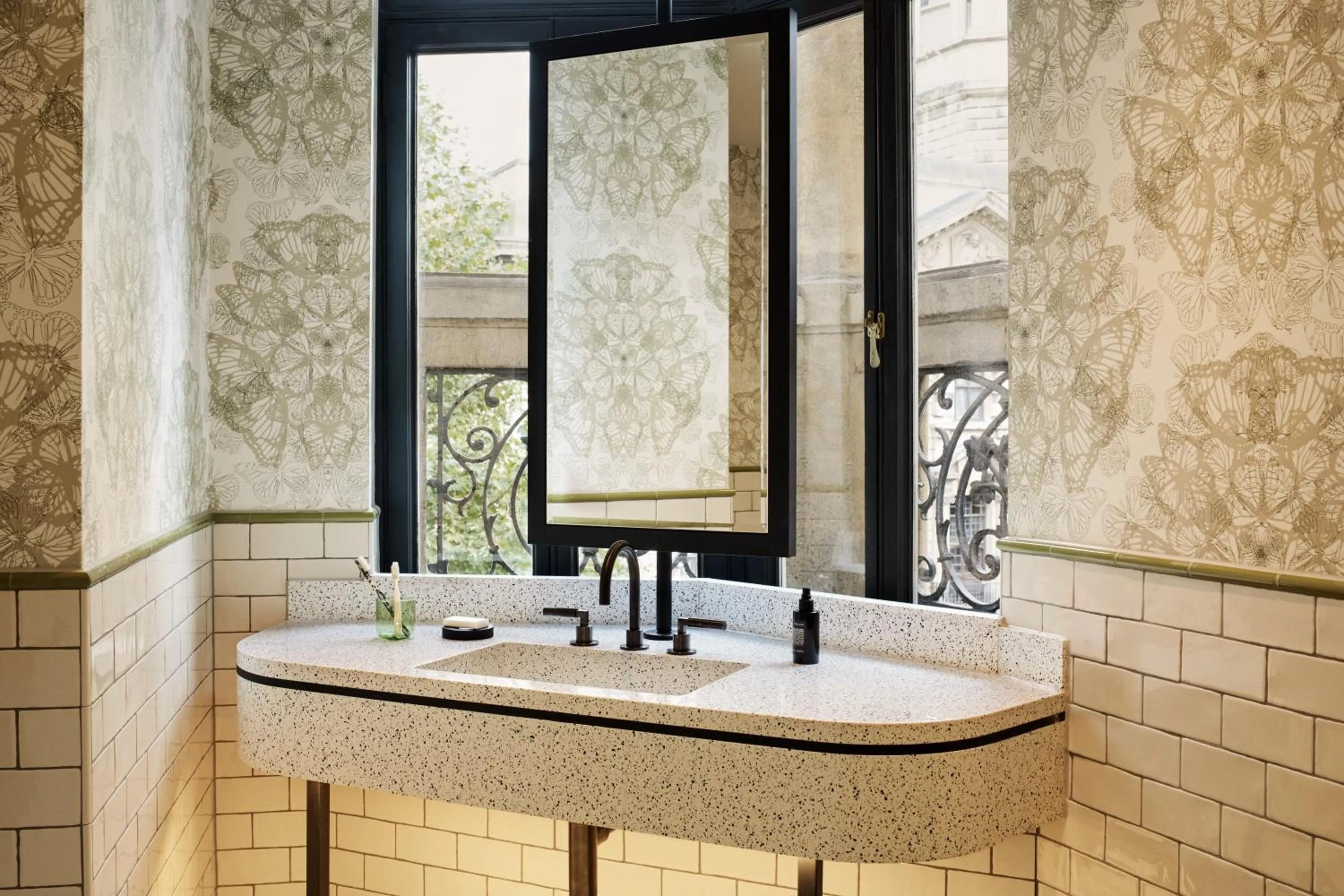 Bathroom in Hyde London City - St Paul's