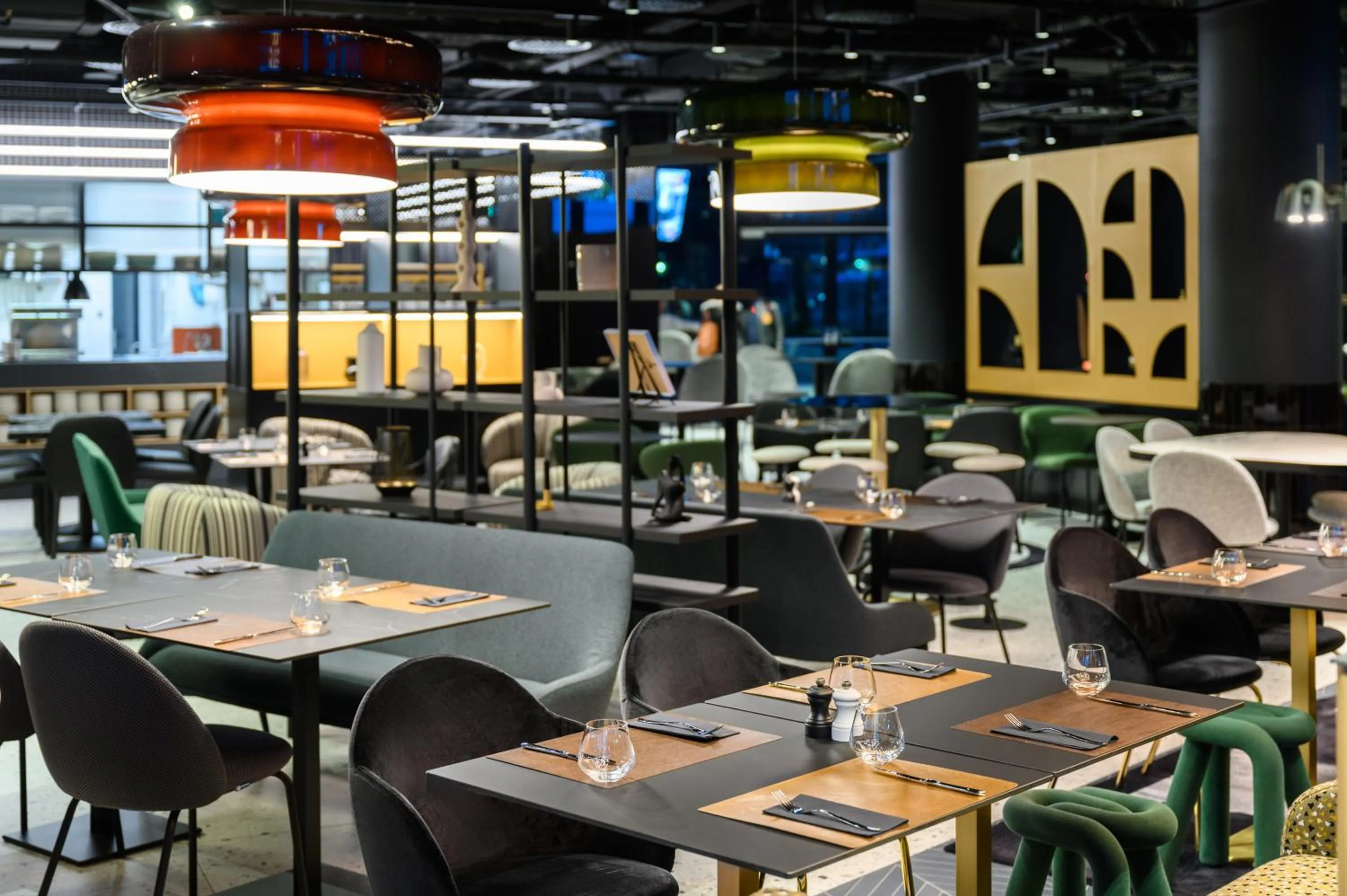 Restaurant/places to eat in TRIBE Budapest Stadium