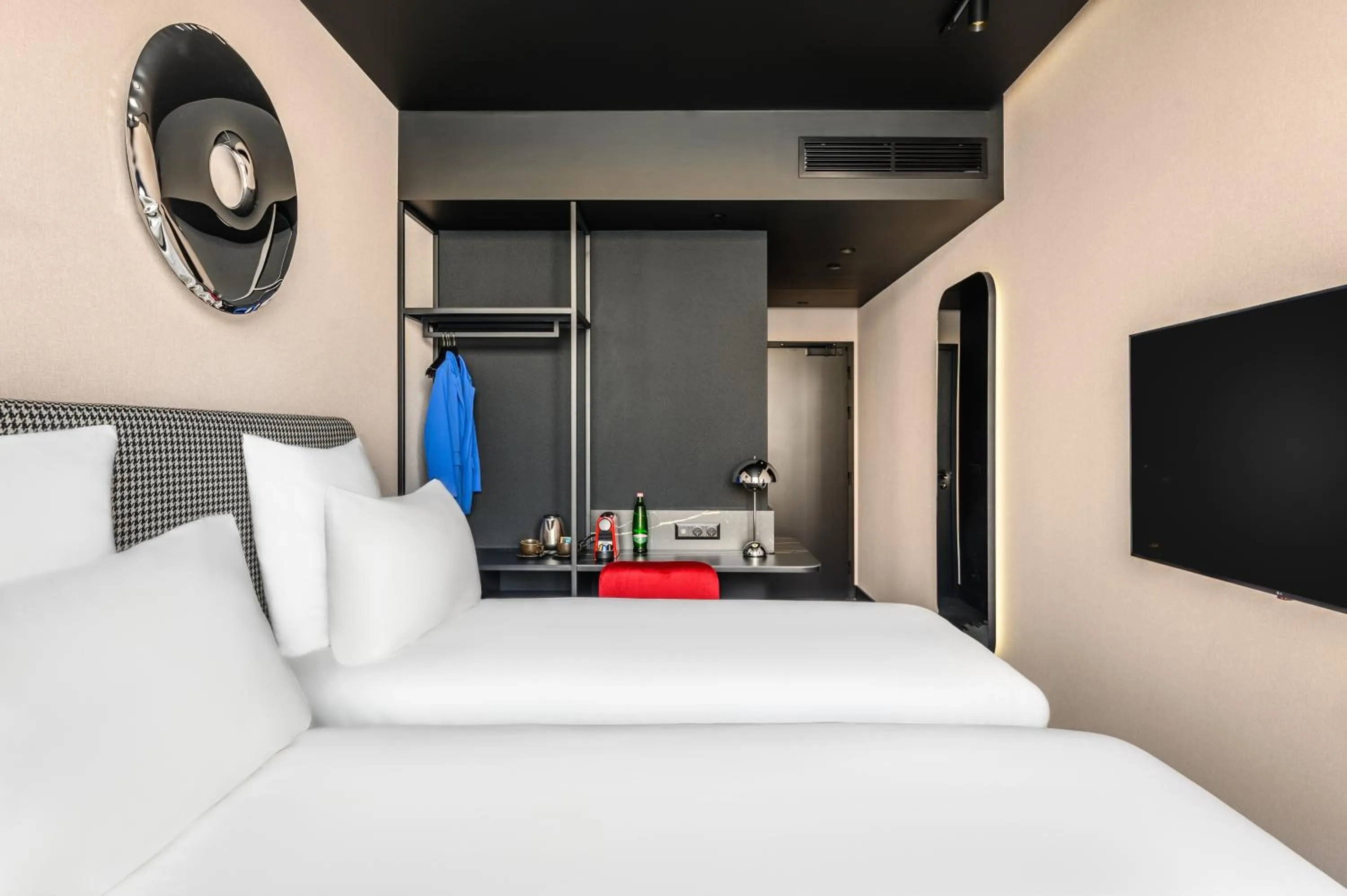 Bed in TRIBE Budapest Stadium