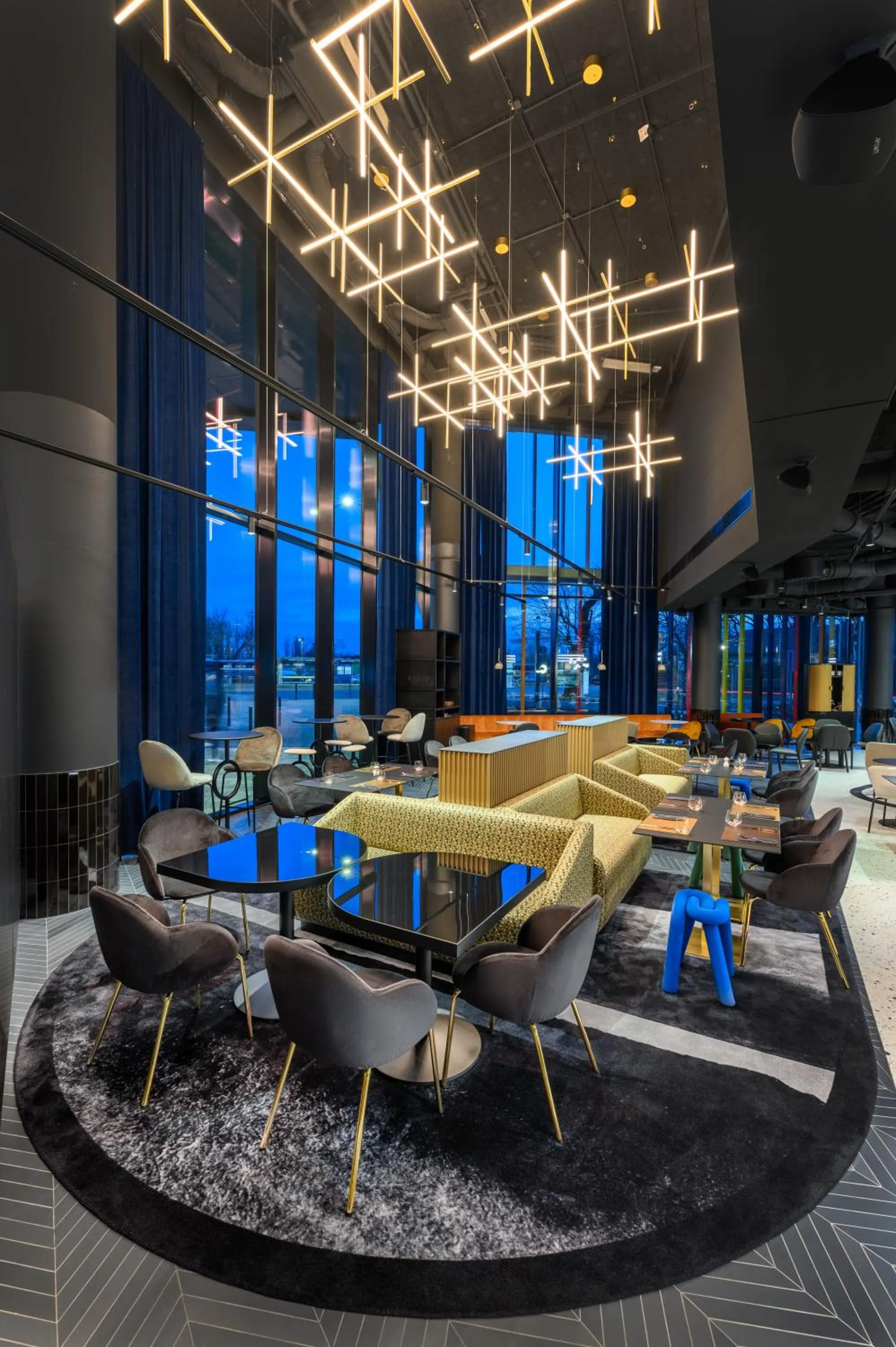 Restaurant/places to eat in ibis Budapest Stadium