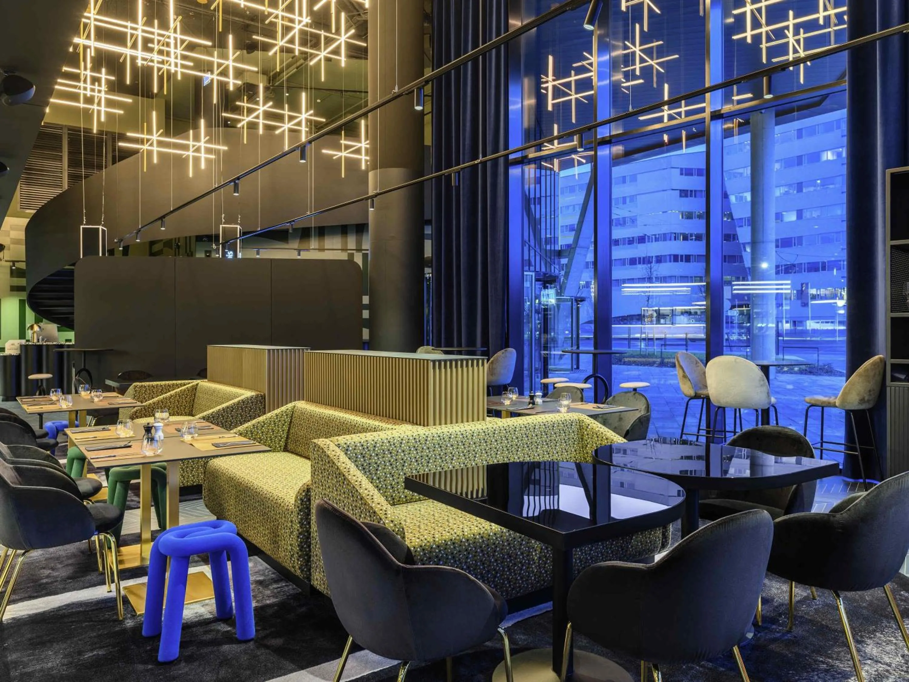 Restaurant/places to eat in ibis Budapest Stadium