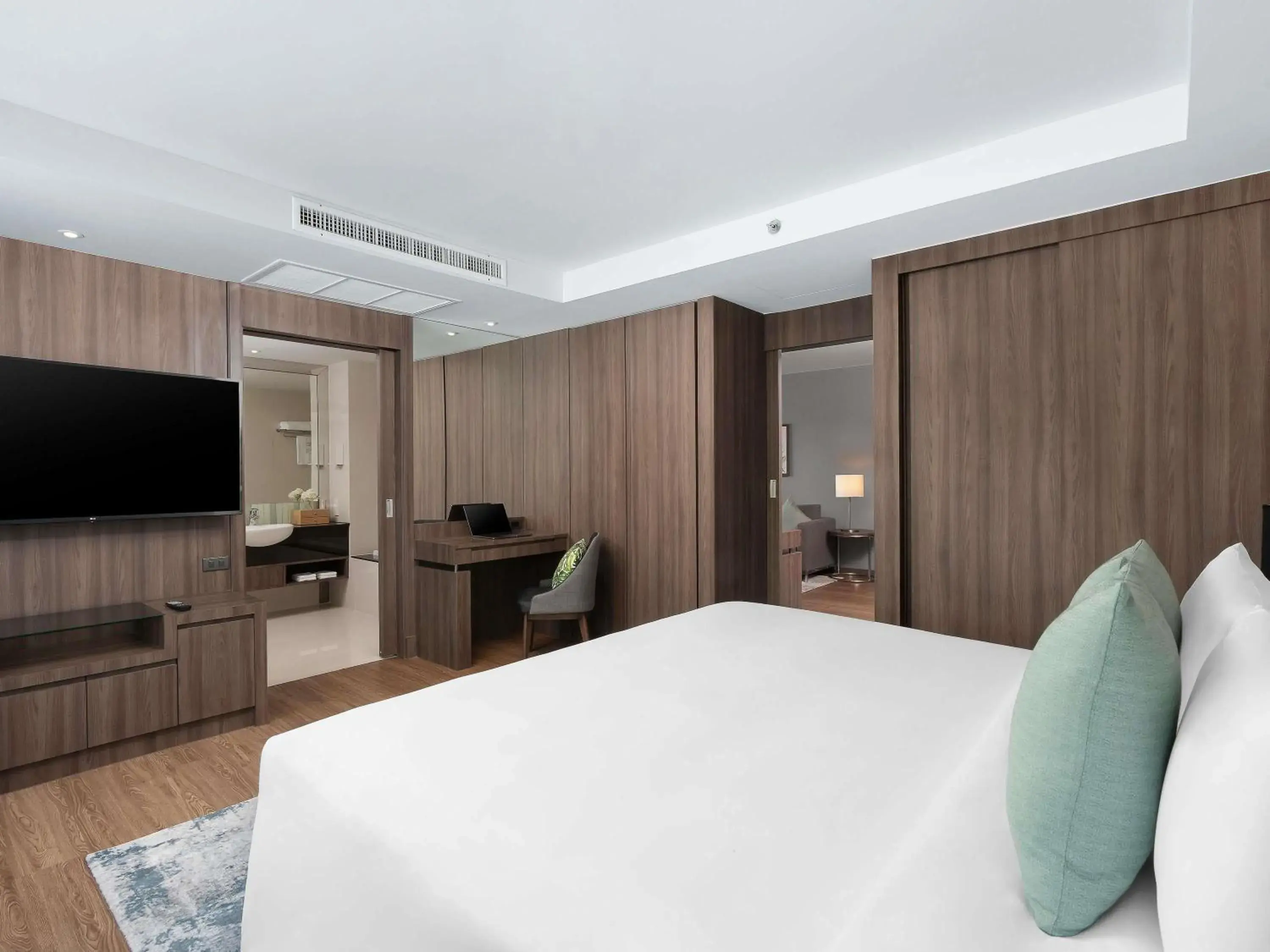 Executive King Suite in Novotel Living Bangkok Sukhumvit Legacy Executive King Suite in Novotel Living Bangkok Sukhumvit Legacy