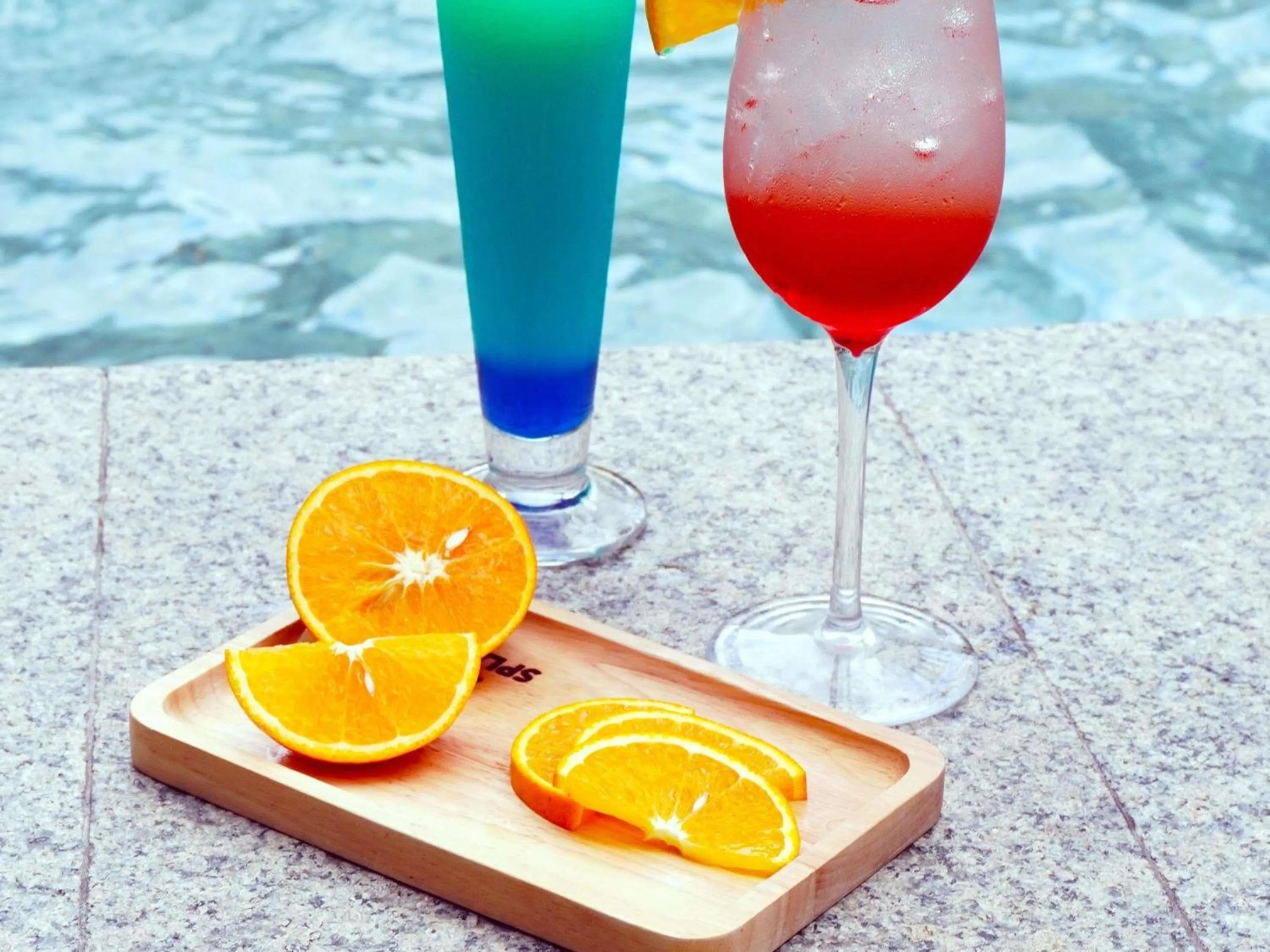 Lounge or bar in Novotel Living Bangkok Sukhumvit Legacy