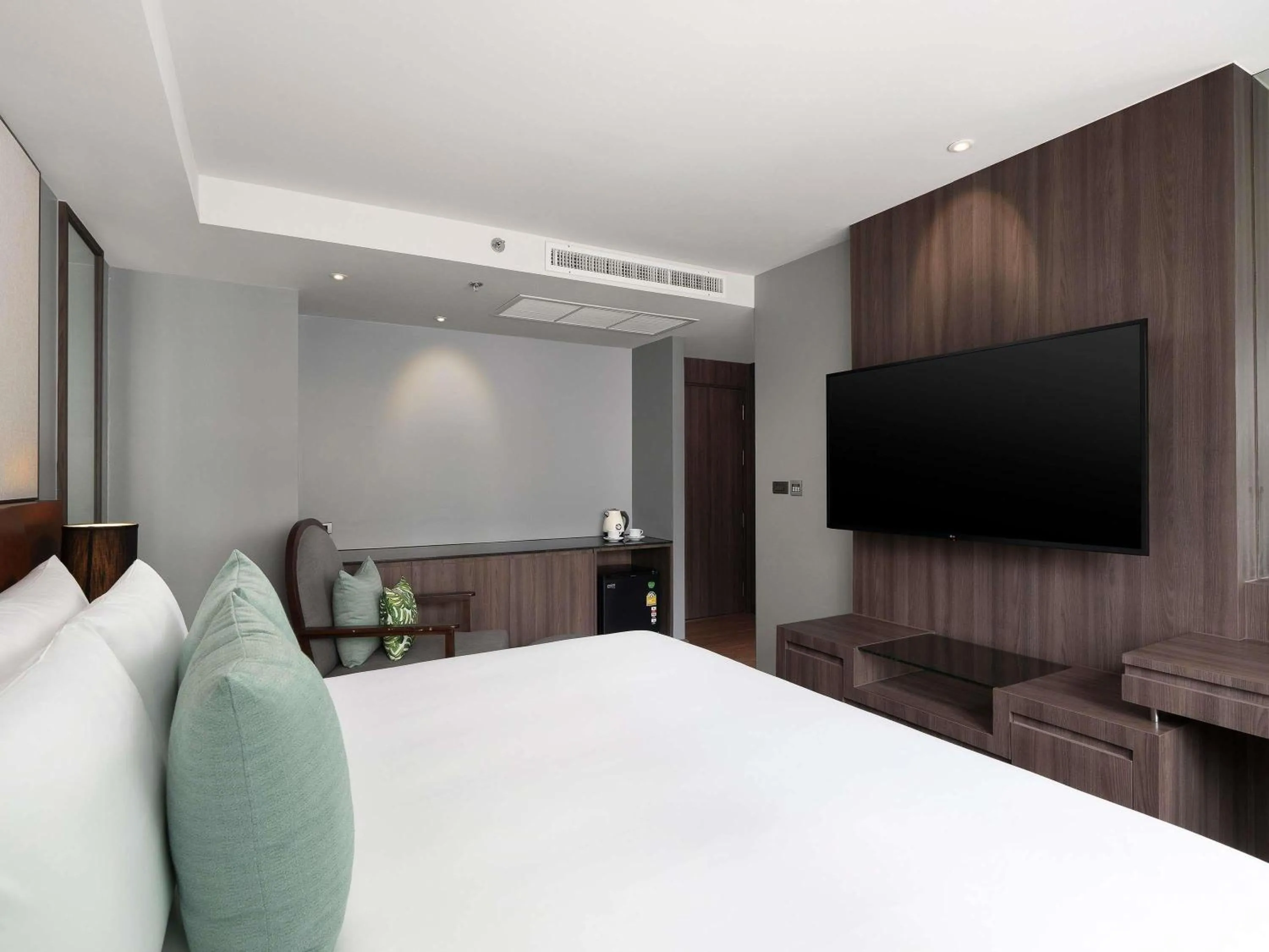 Bedroom, Bed in Novotel Living Bangkok Sukhumvit Legacy