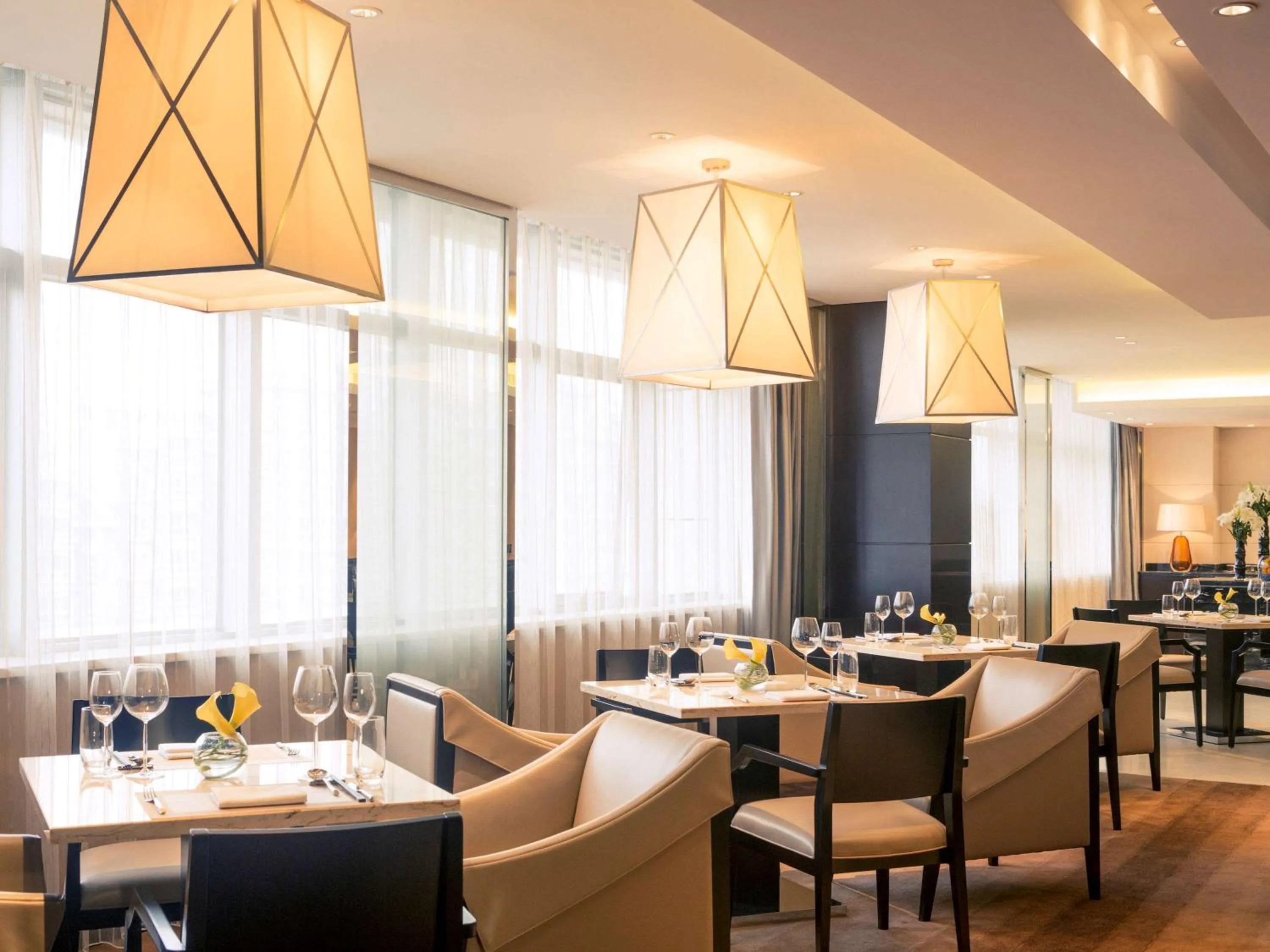 Lounge or bar, Restaurant/Places to Eat in Grand Mercure Beijing Dongcheng Hotel