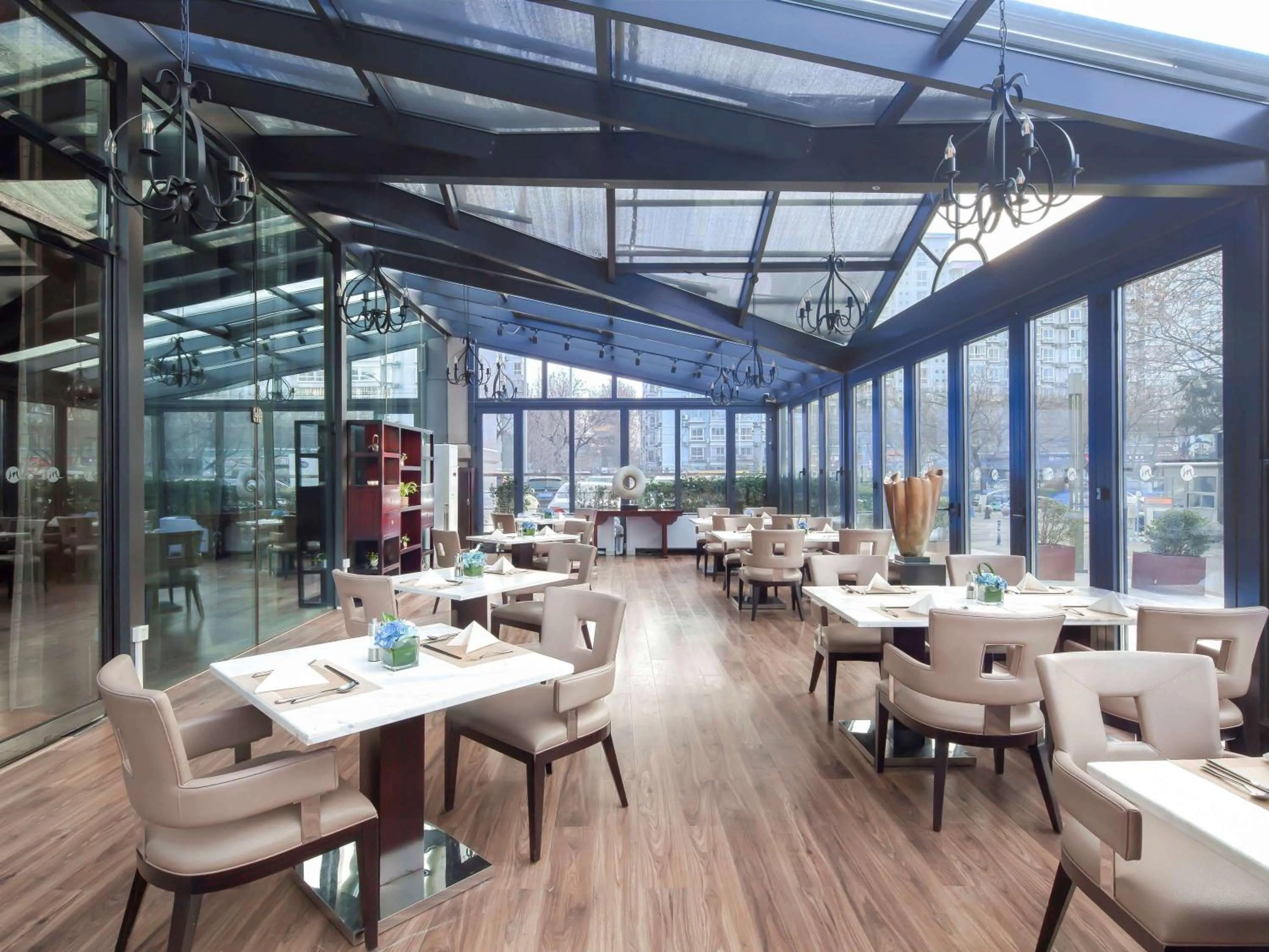 Lounge or bar, Restaurant/Places to Eat in Grand Mercure Beijing Dongcheng Hotel