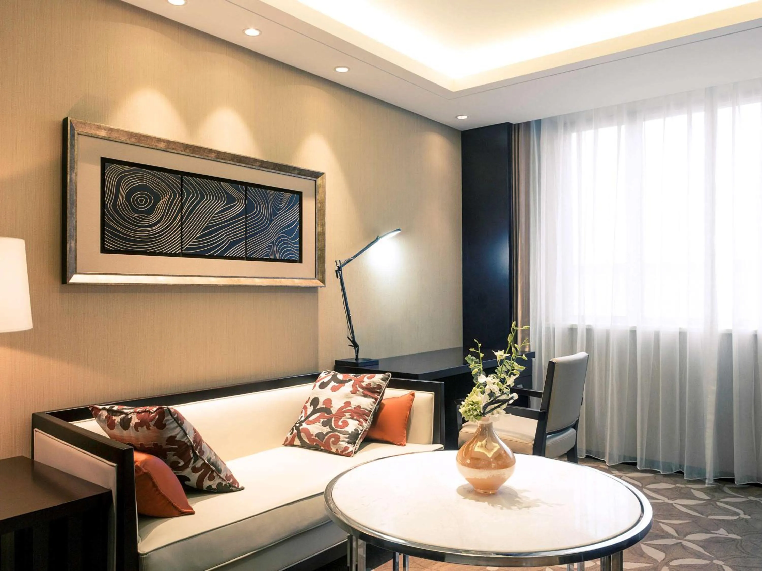 Photo of the whole room, Seating Area in Grand Mercure Beijing Dongcheng Hotel