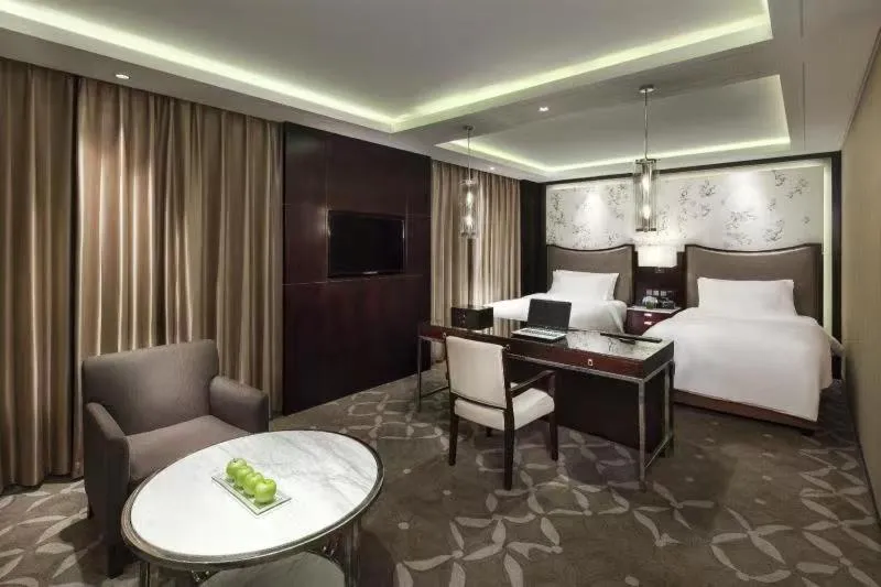 Bedroom, Seating Area in Grand Mercure Beijing Dongcheng Hotel