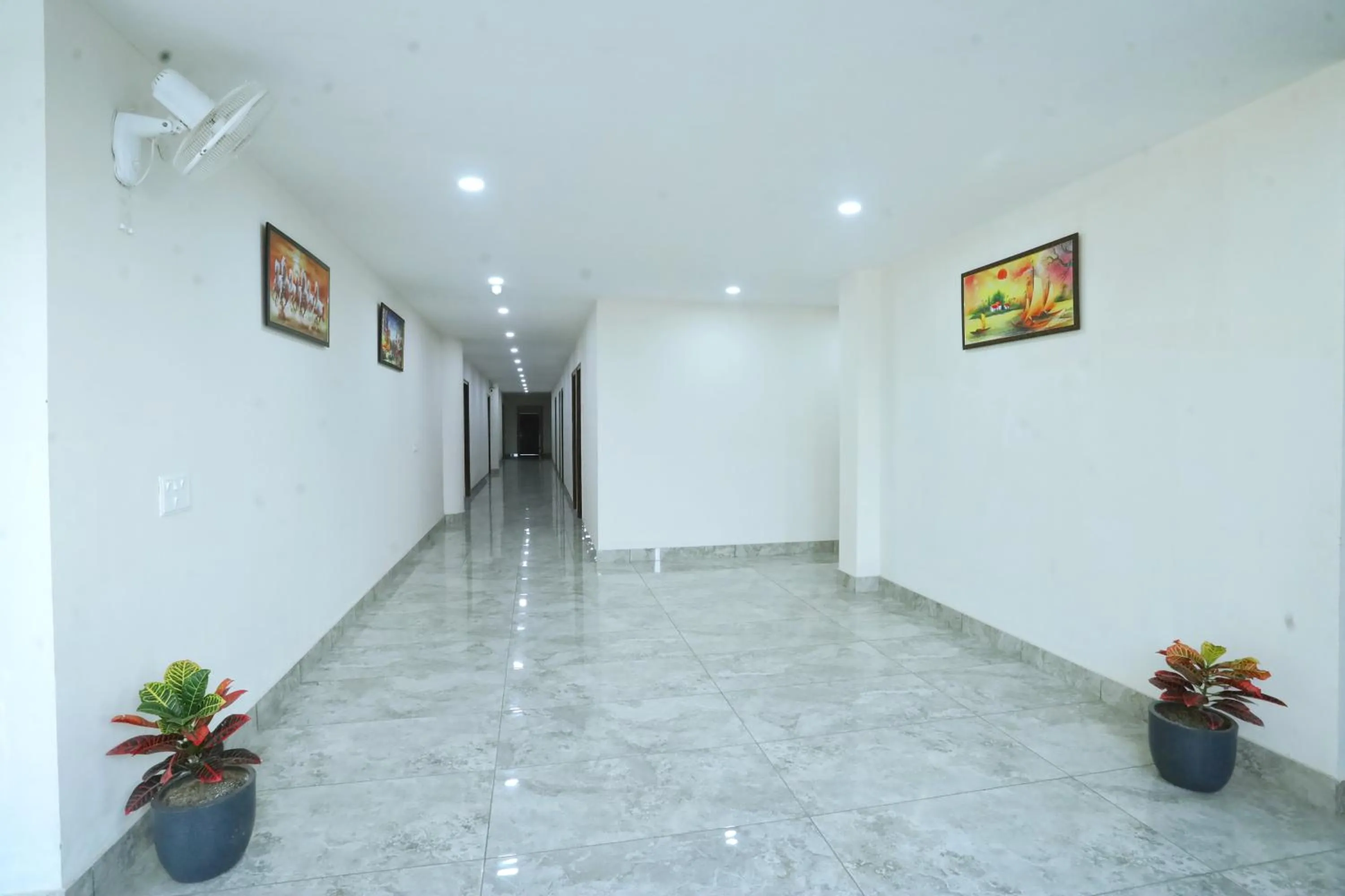 Lobby or reception in Raghav inn