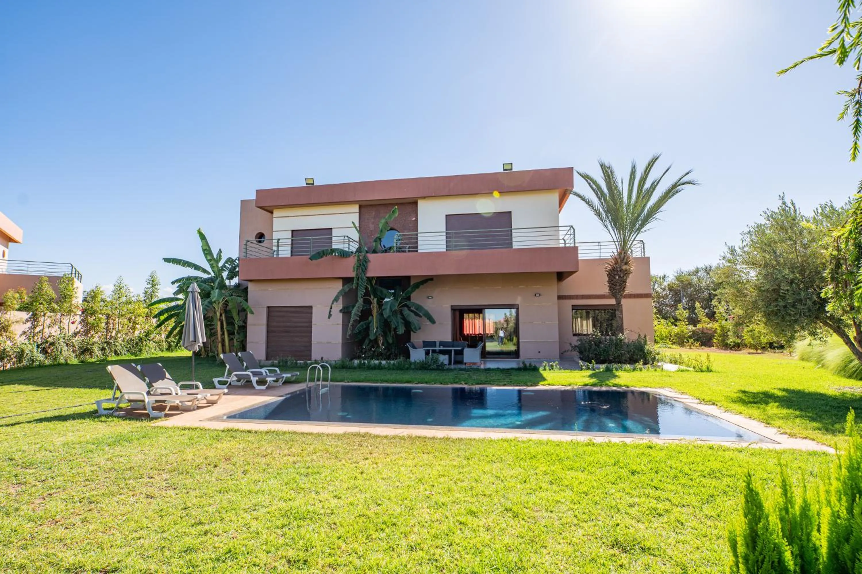 Pool view in Konouz Palace