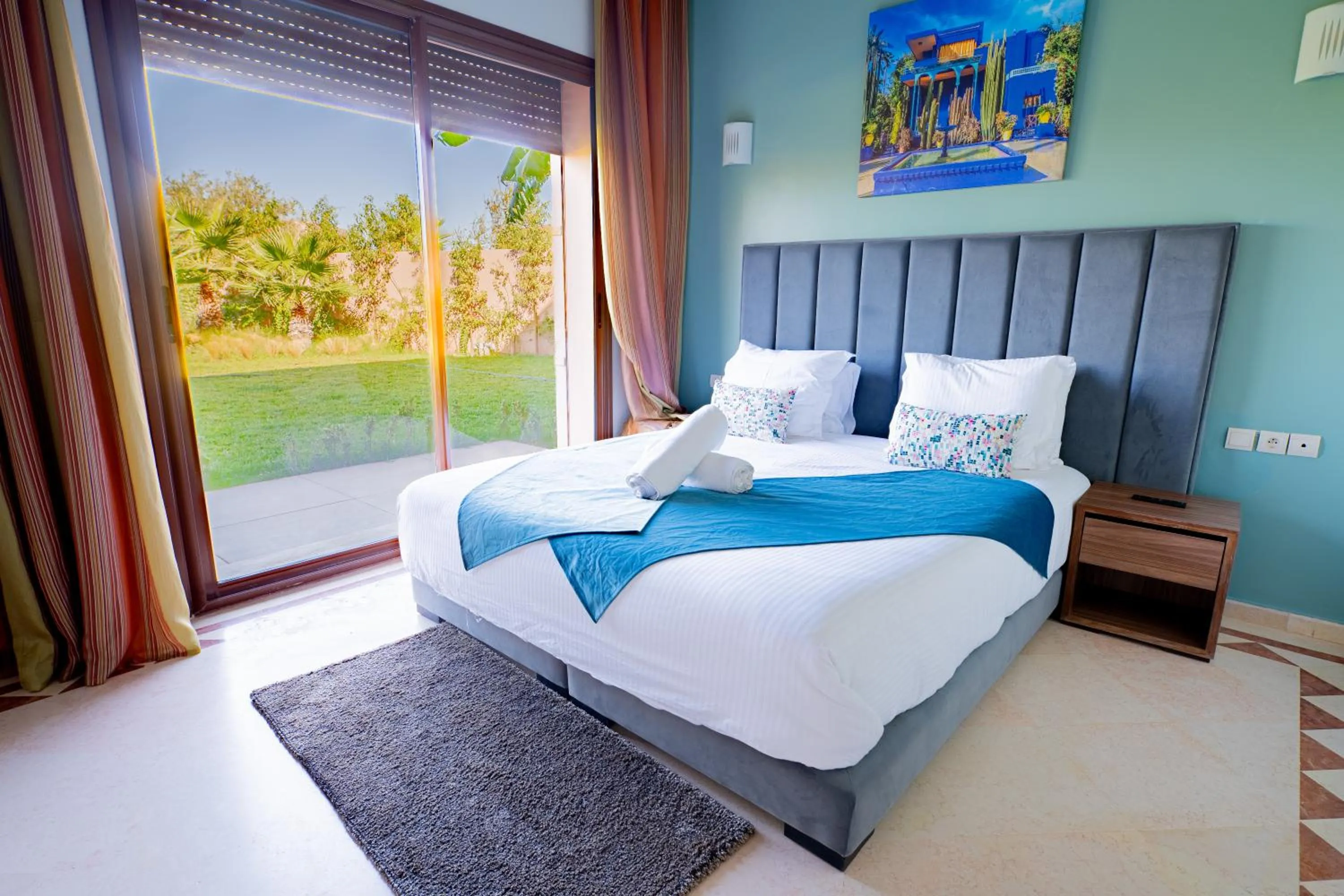 Bedroom, Bed in Konouz Palace