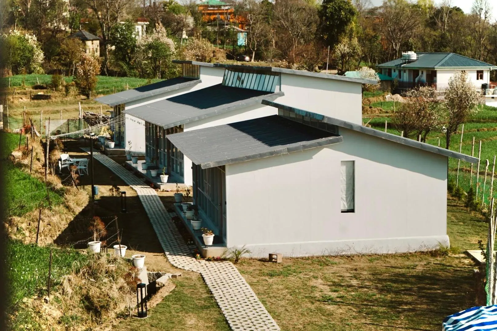 Property building in Bir Valley Retreat