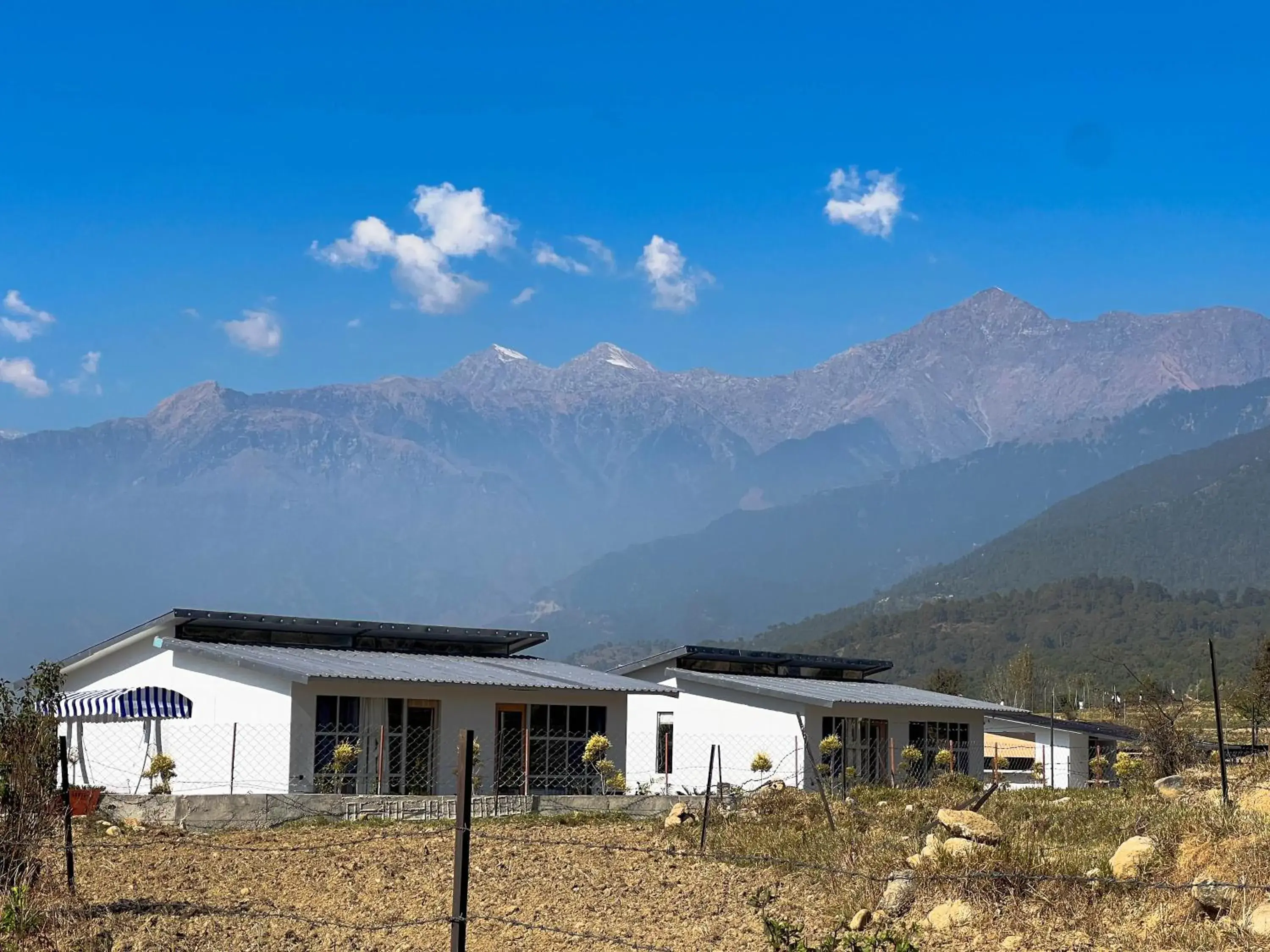 Villa with Garden View in Bir Valley Retreat Villa with Garden View in Bir Valley Retreat