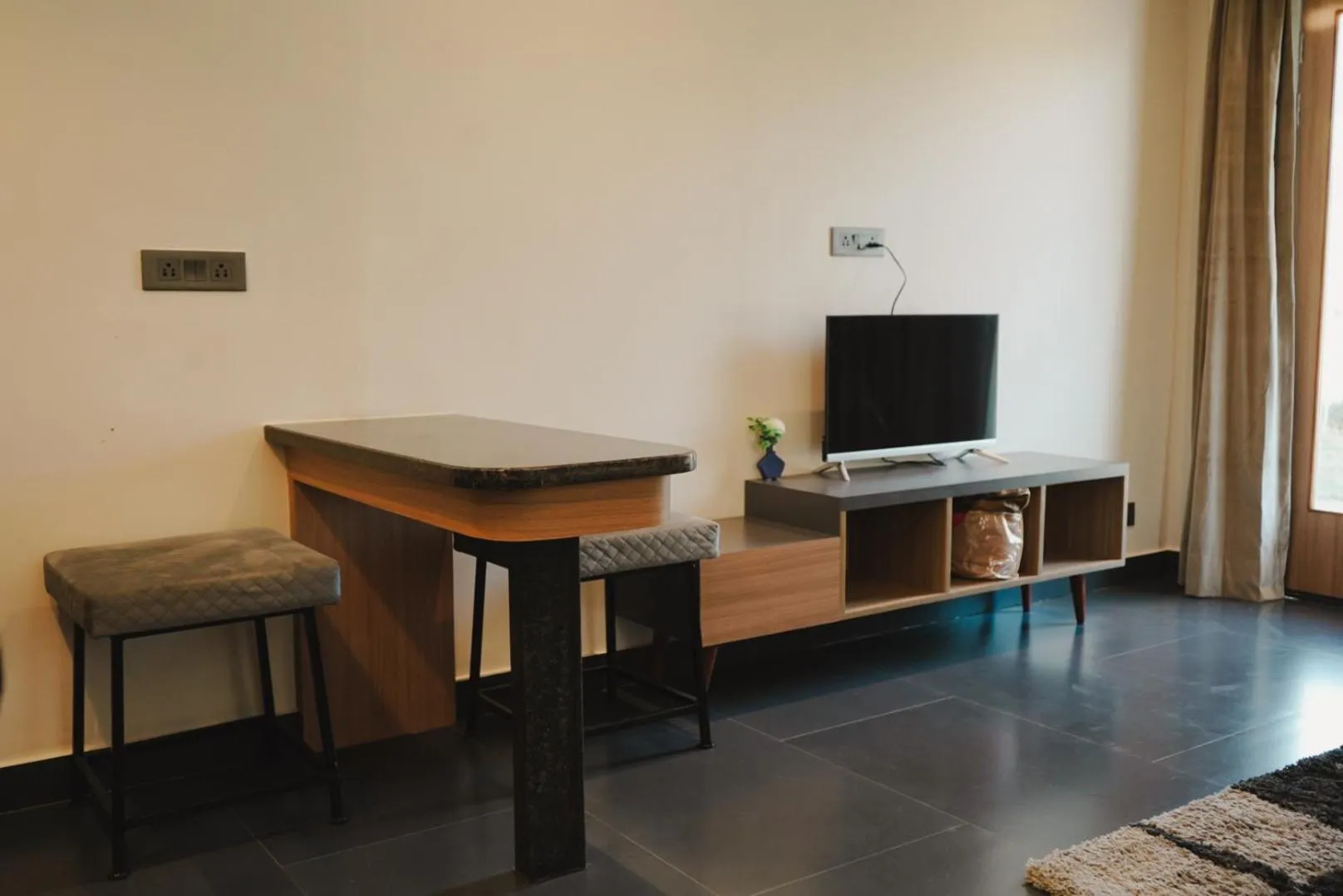 Kitchen or kitchenette in Bir Valley Retreat