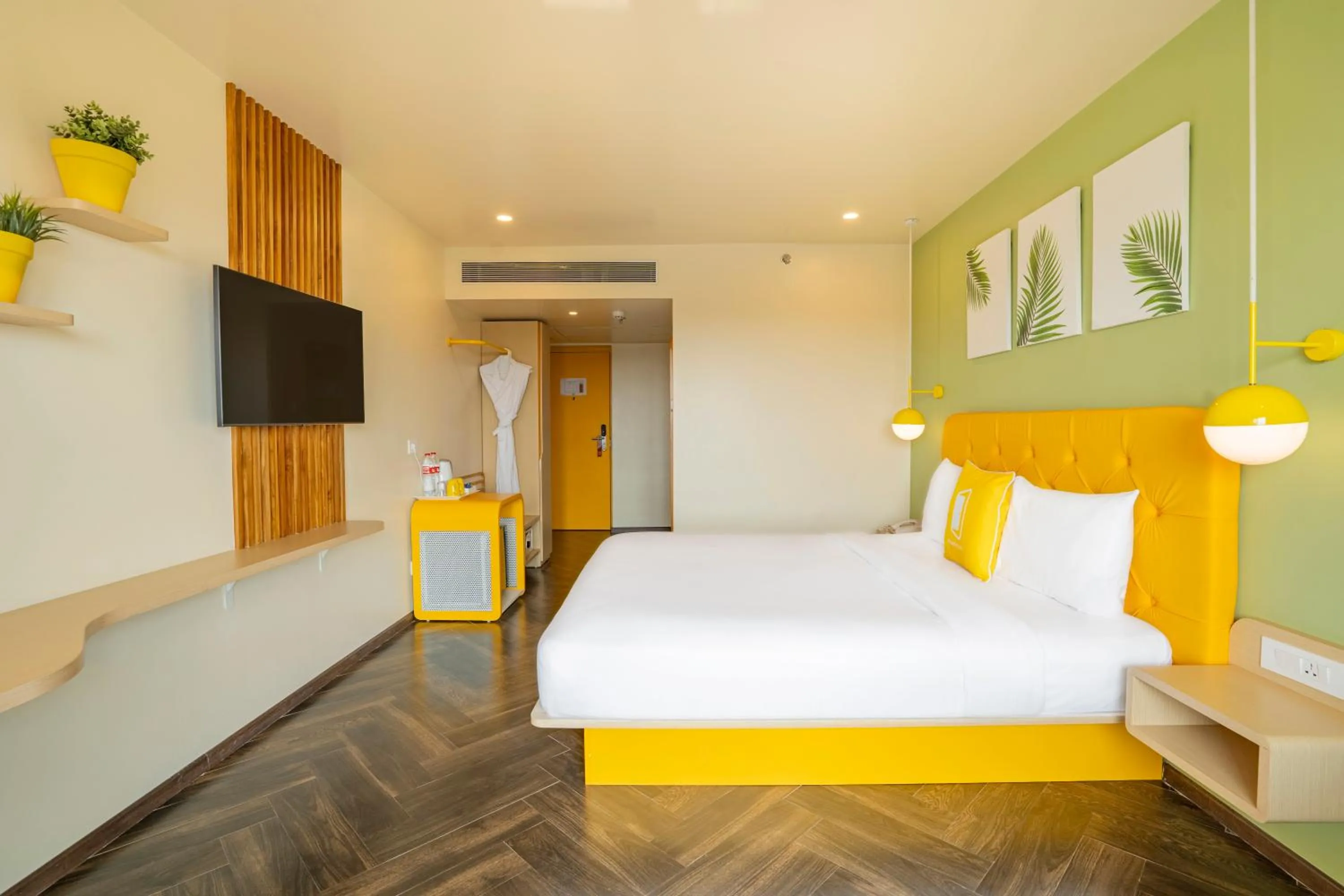 Photo of the whole room, Bed in Bloom Hotel - Dona Paula