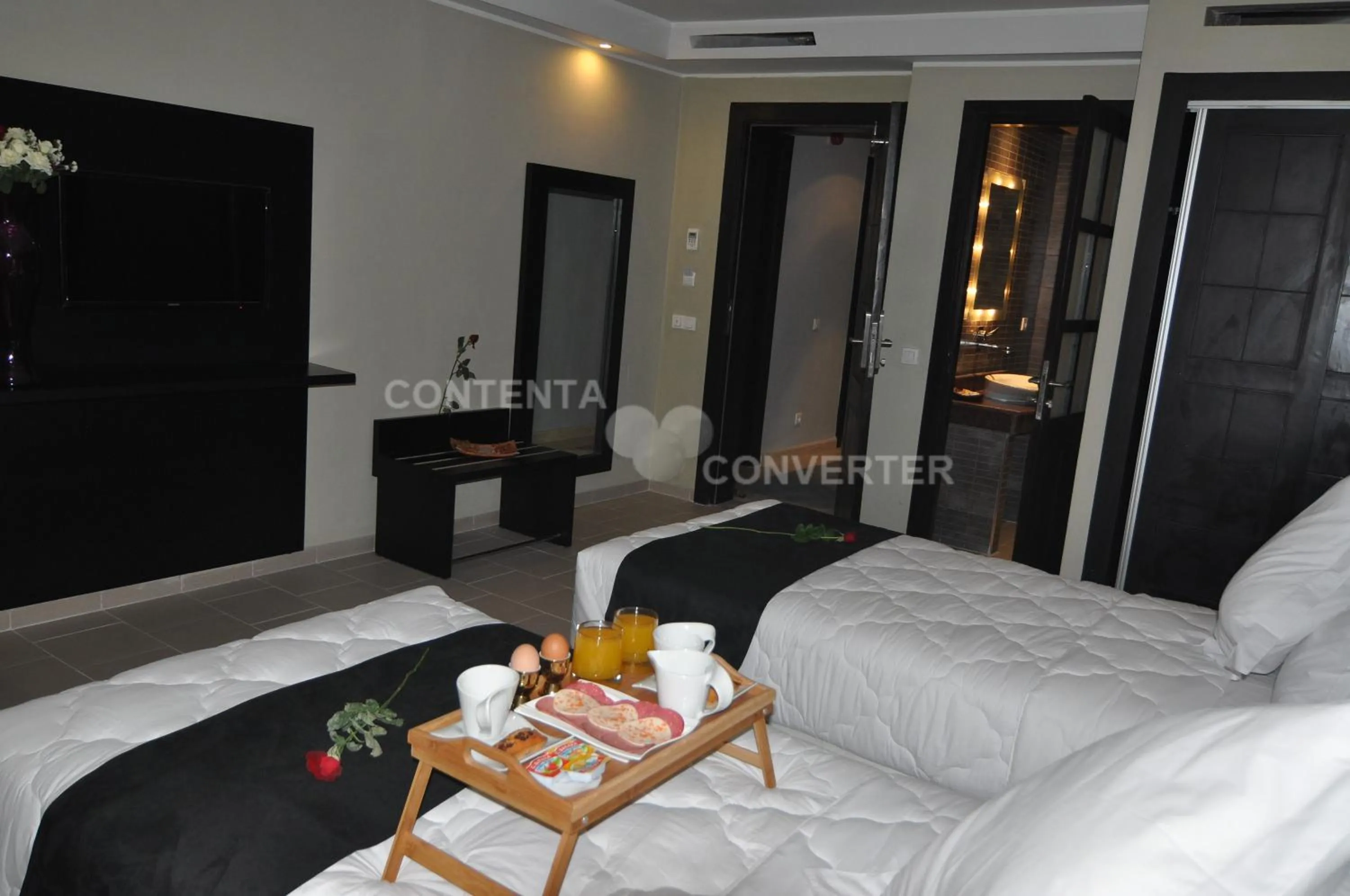 Bedroom, Bed in Tempoo Hotel Marrakech City Centre Adults Only