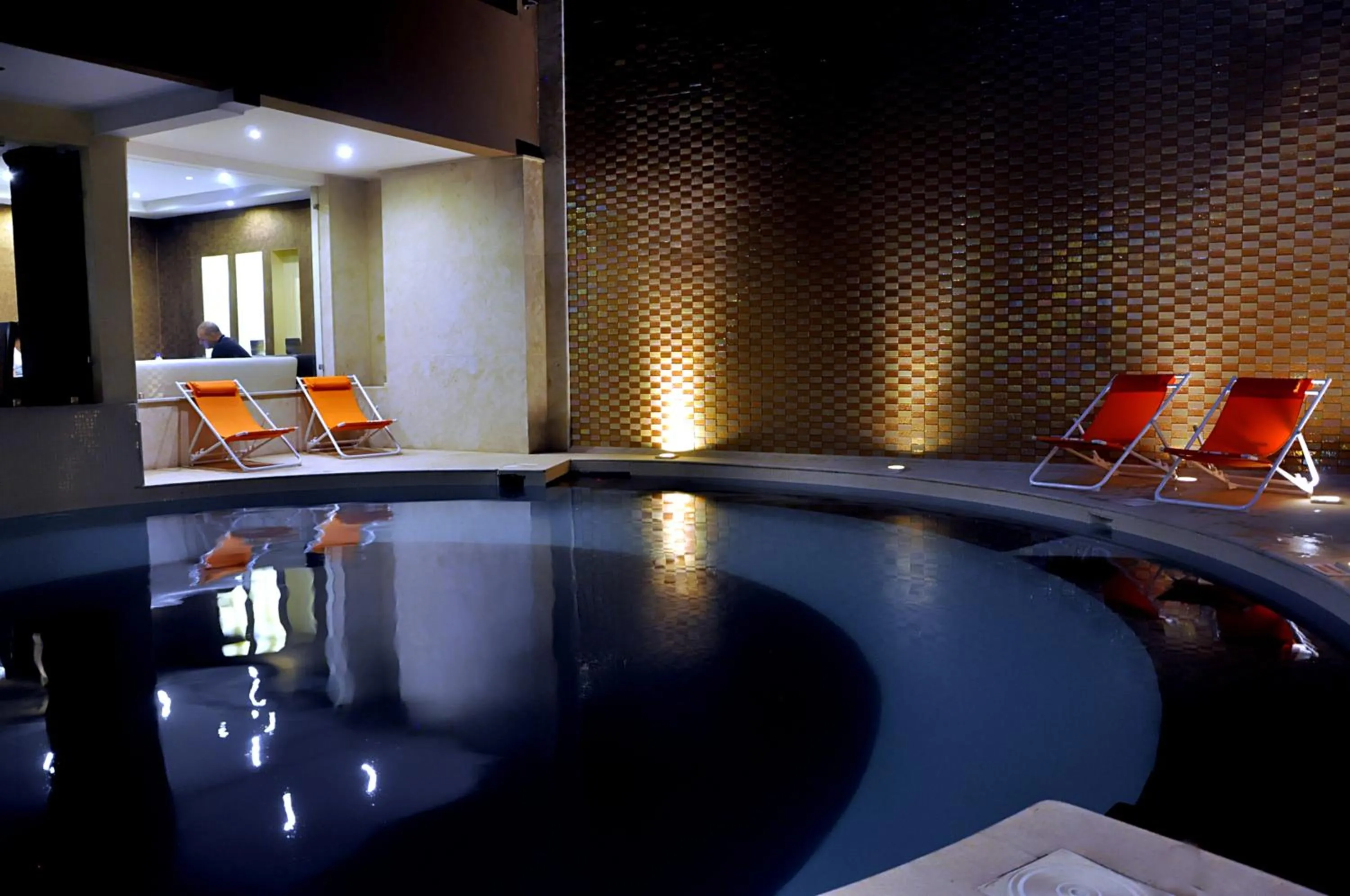 Swimming pool in Tempoo Hotel Marrakech City Centre Adults Only