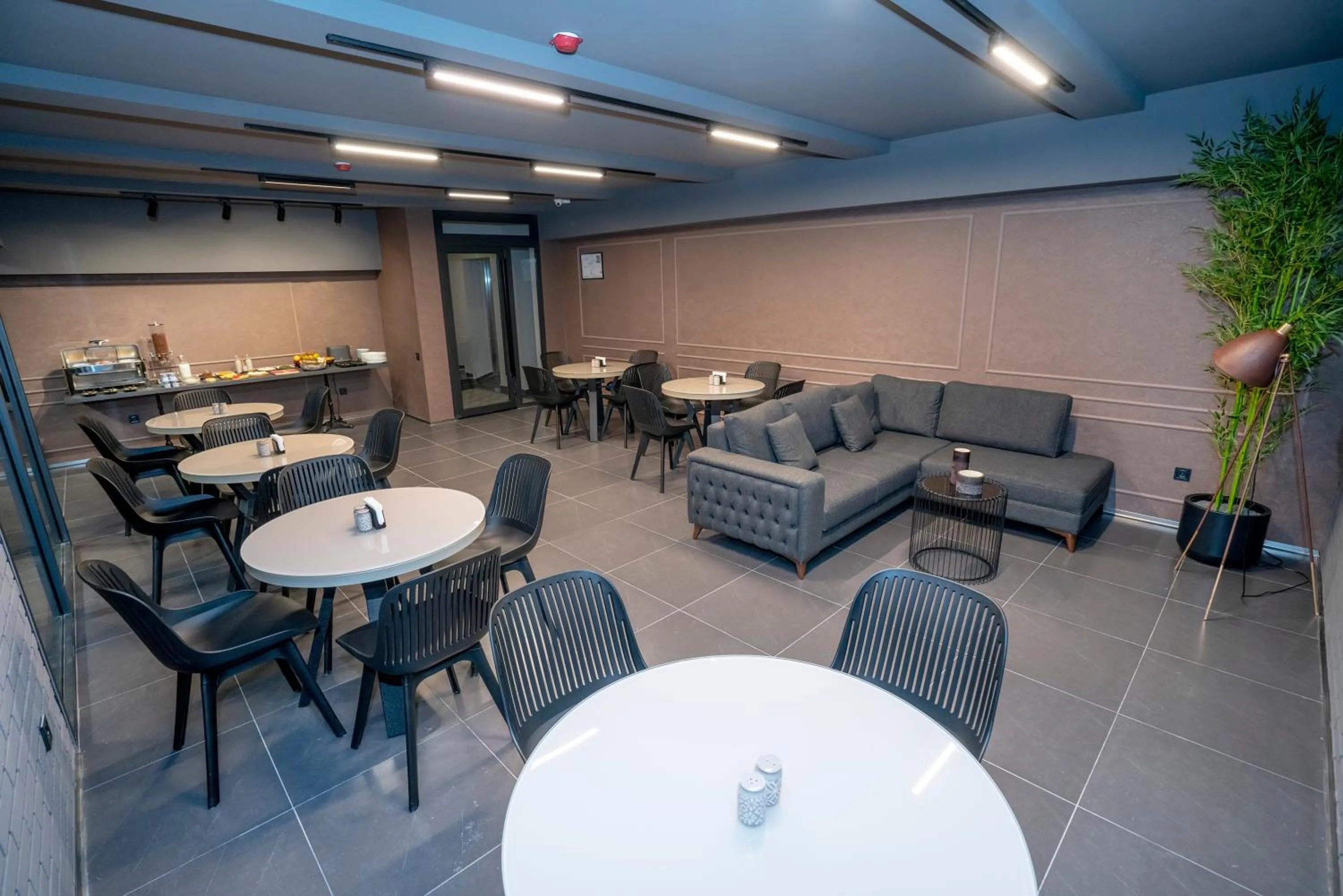 Breakfast in Hotel Best Tbilisi