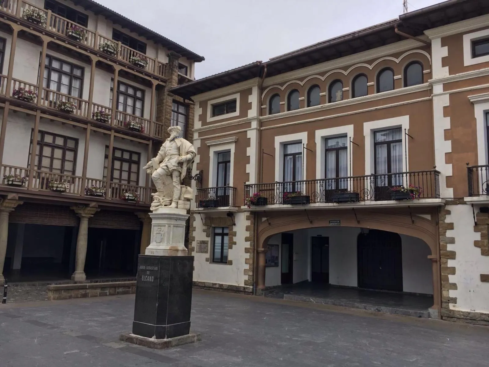 Nearby landmark in Gazteategi