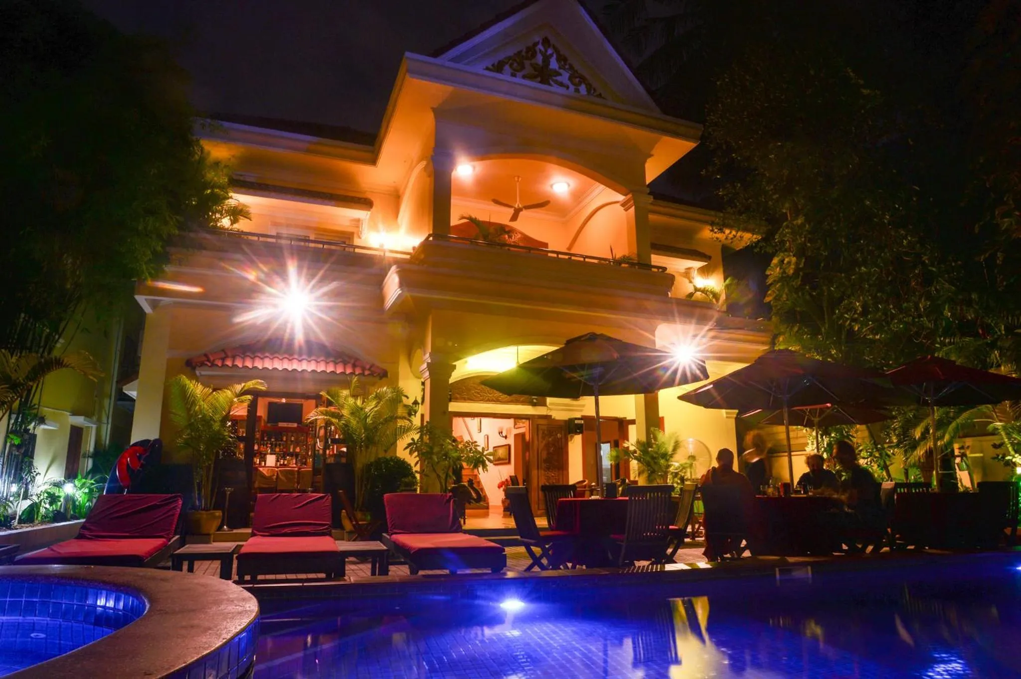 Property building in Villa Grange