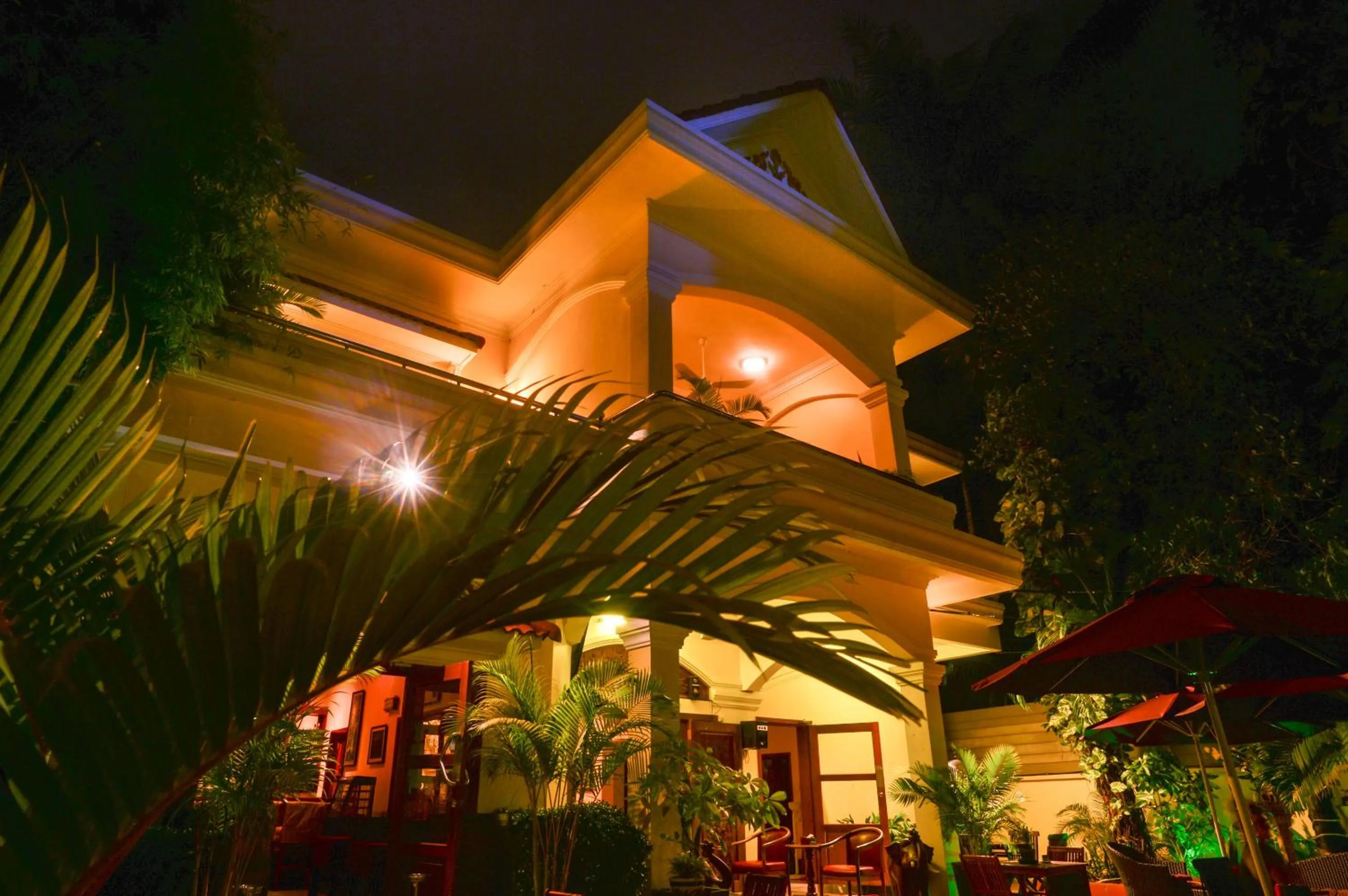 Property building in Villa Grange