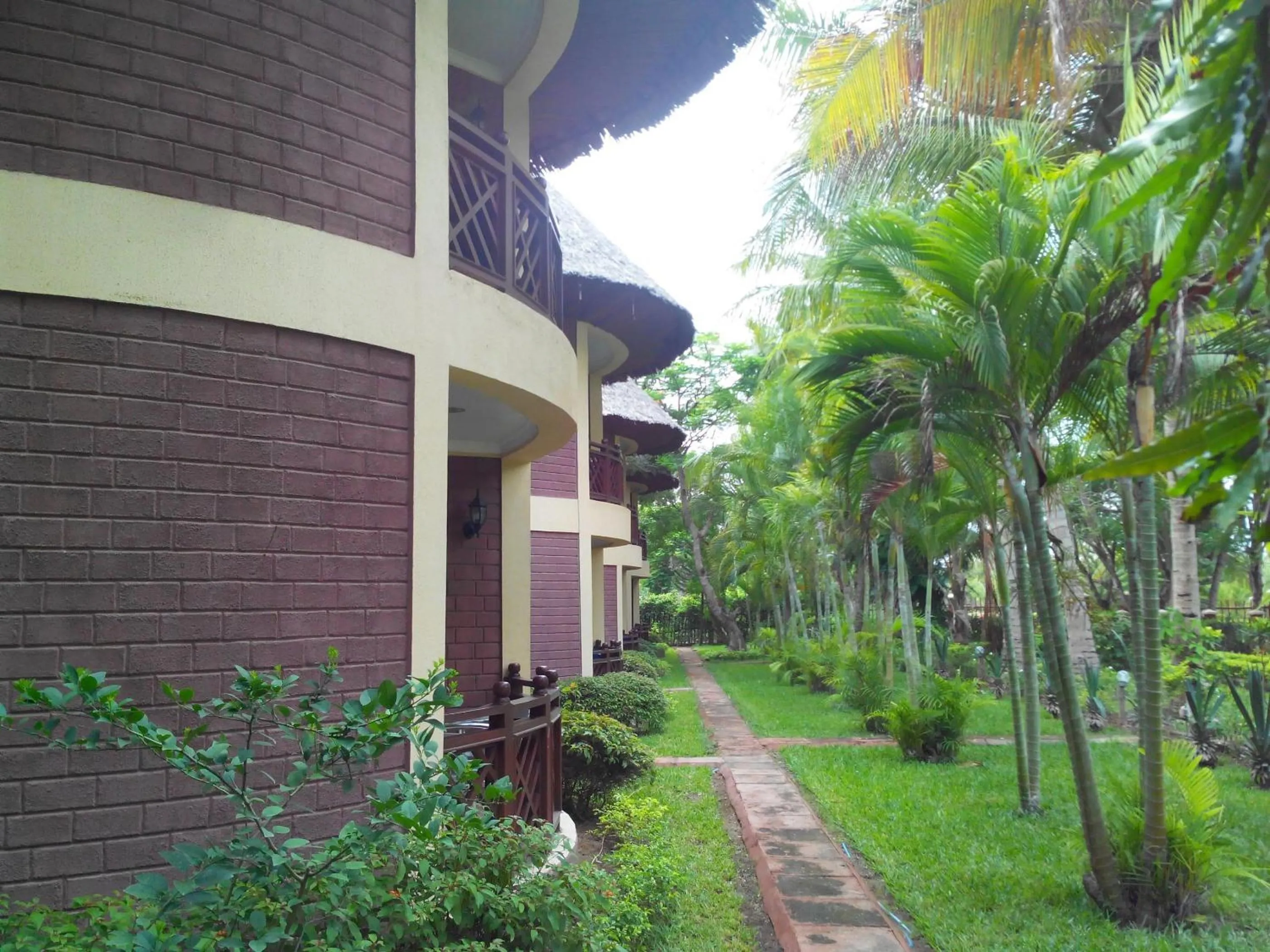 Photo of the whole room in Sunrise Beach Resort