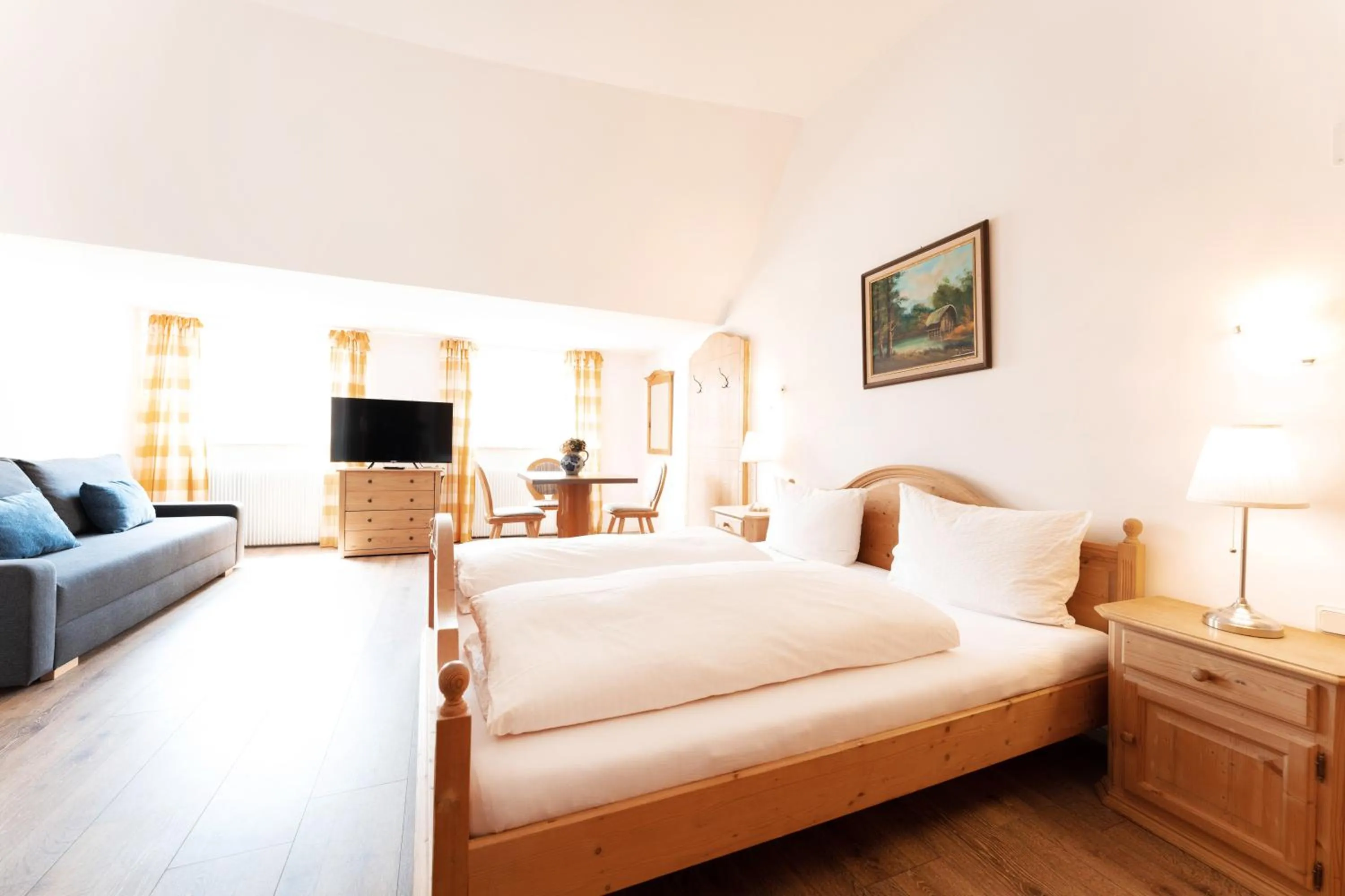 Bed in Hotel garni "Zum Engel"